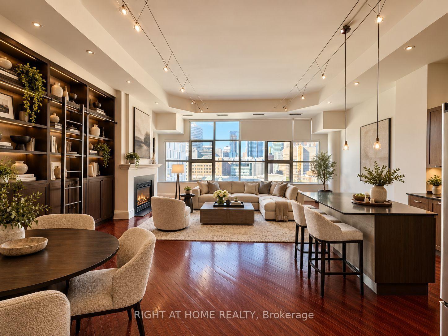 Front of Unit 808, 155 Dalhousie Street