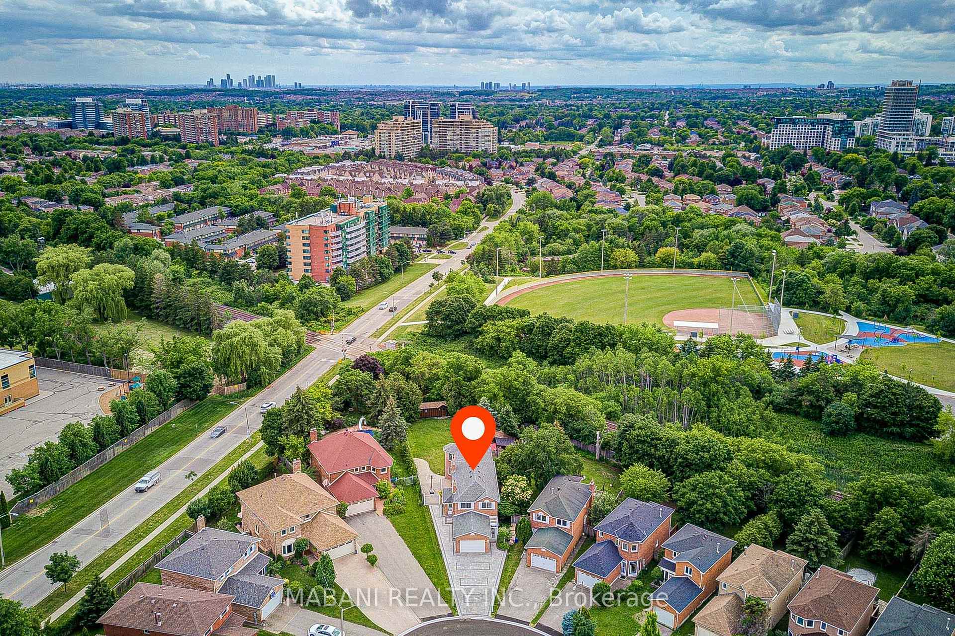 Photo 7 of 38 Marchwood Crescent, Richmond Hill, Harding — HOMEH