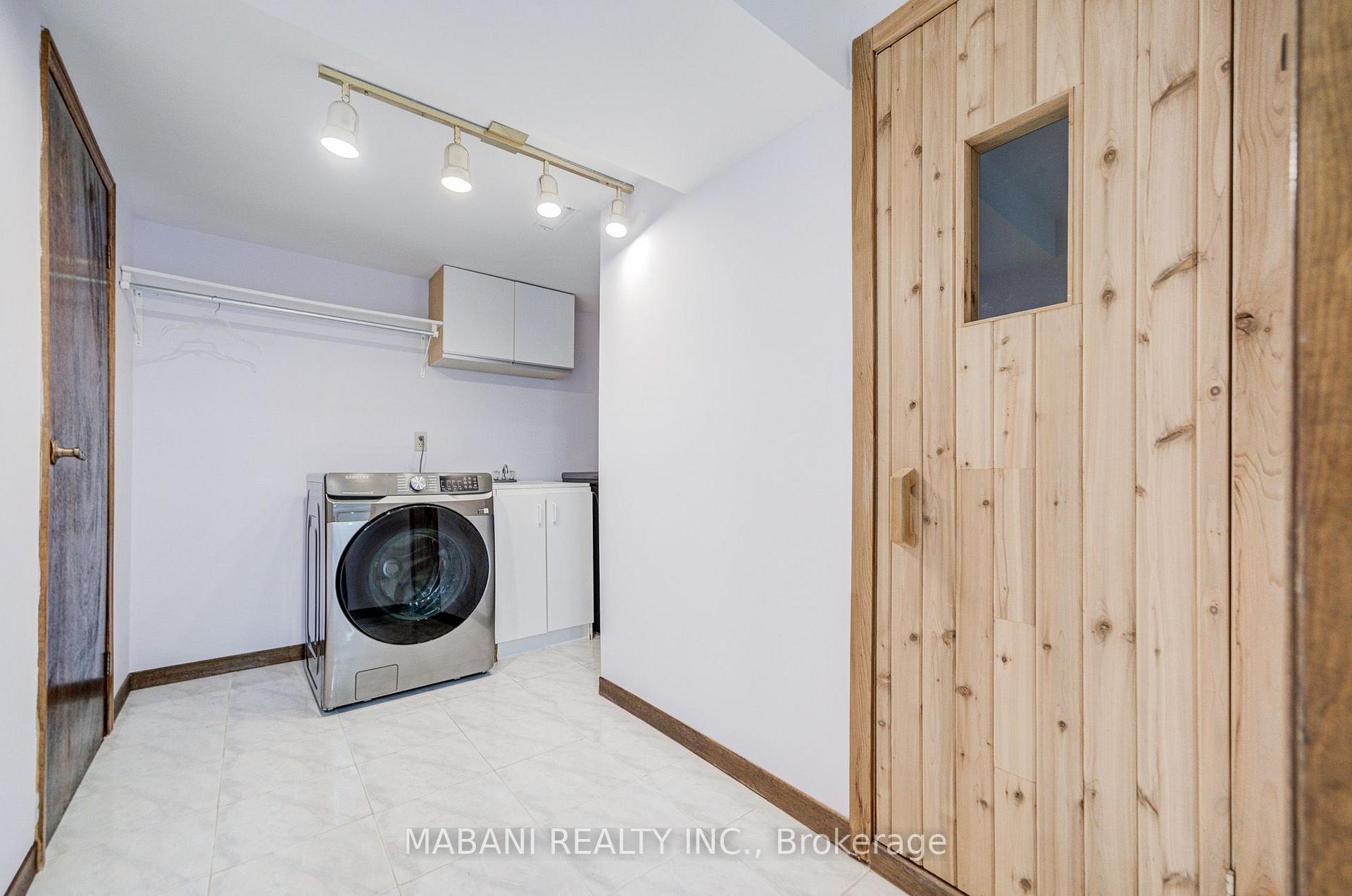 Photo 37 of 38 Marchwood Crescent, Richmond Hill, Harding — HOMEH