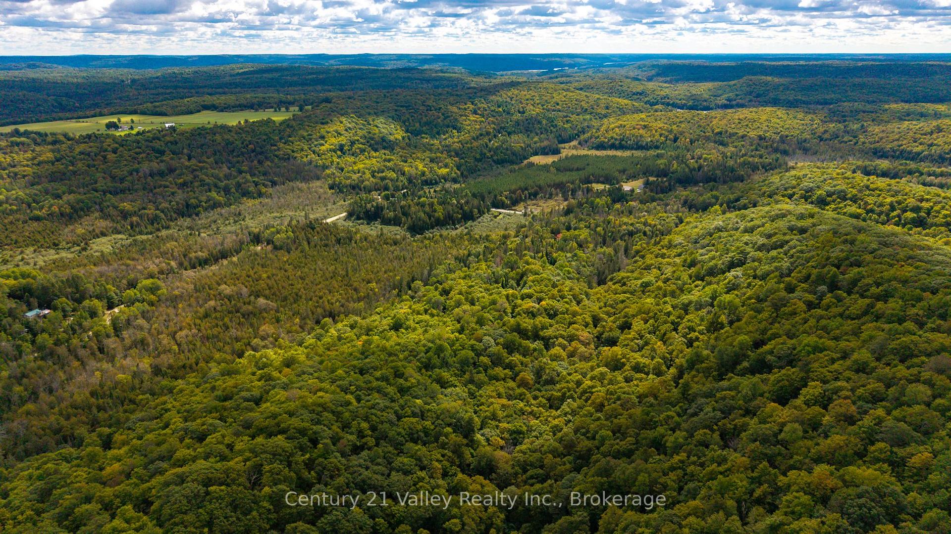 Photo 11 of 1998 Matawatchan Road, Greater Madawaska, Greater Madawaska — HOMEH