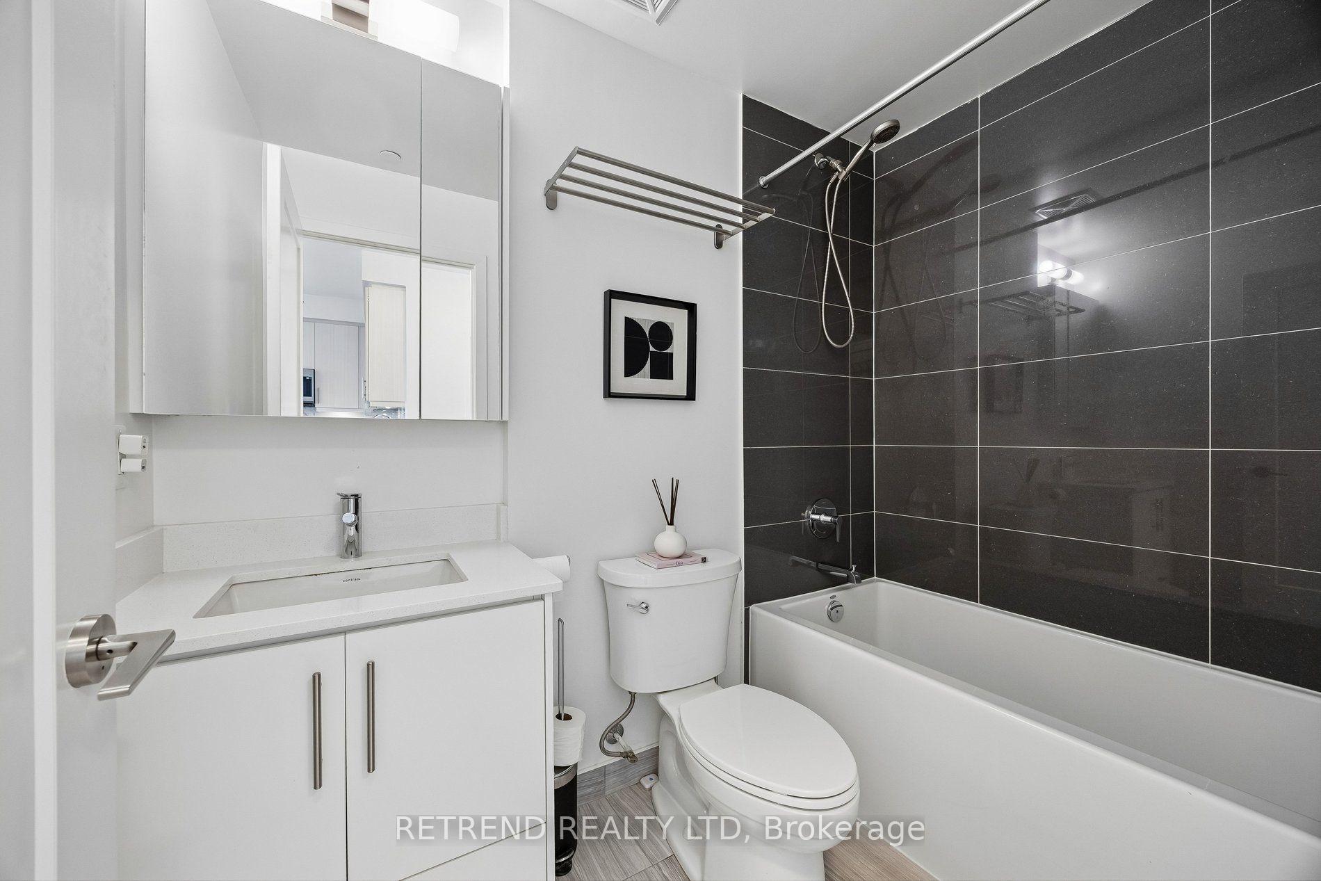 Photo 32 of Unit 2306, 105 Oneida Crescent, Richmond Hill, Langstaff — HOMEH