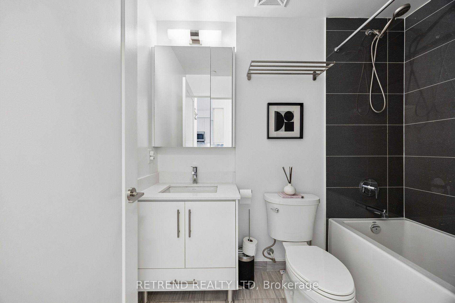 Photo 33 of Unit 2306, 105 Oneida Crescent, Richmond Hill, Langstaff — HOMEH