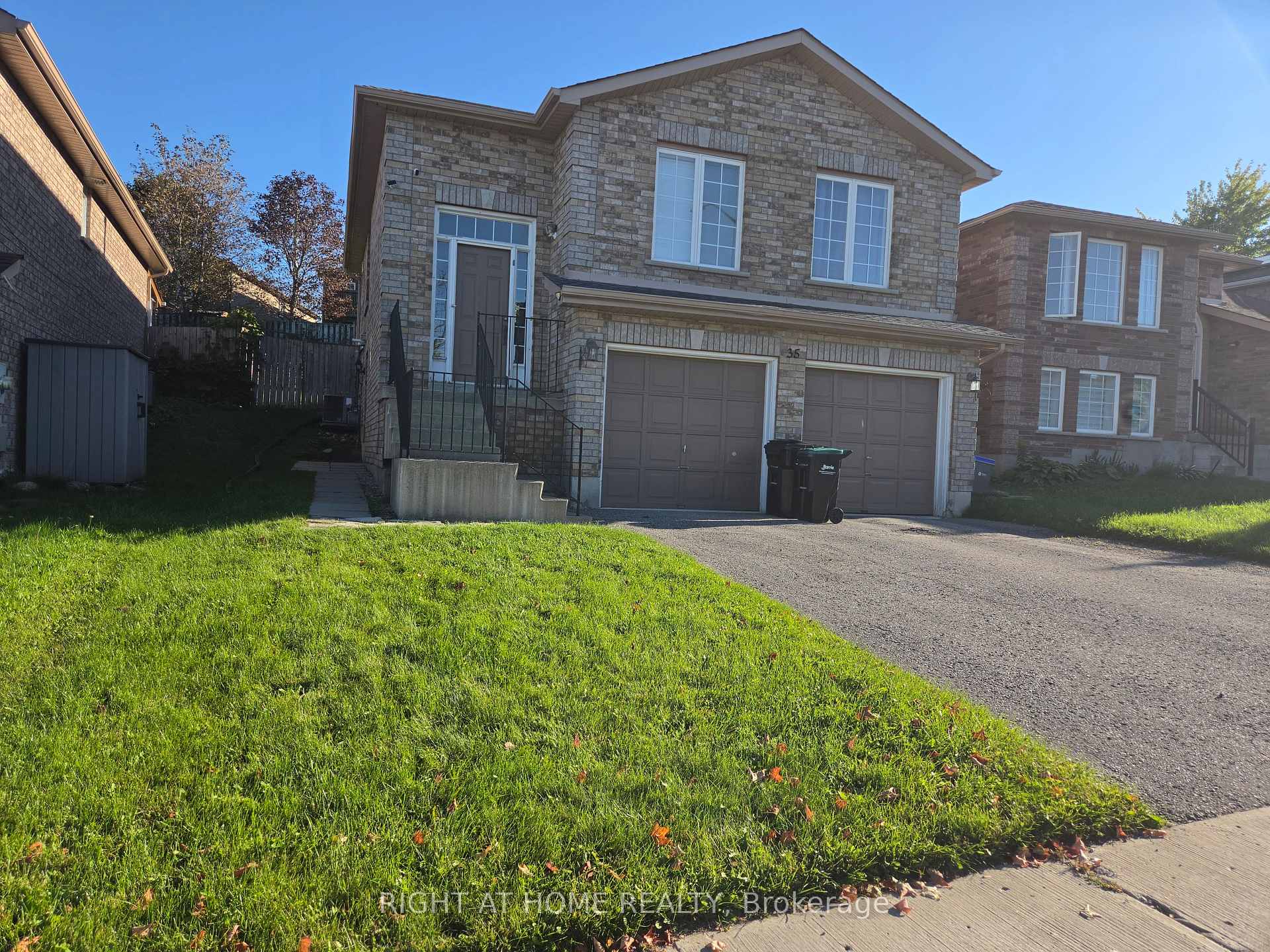 Photo 1 of Unit Lower, 35 Forest Dale Drive, Barrie, Little Lake — HOMEH