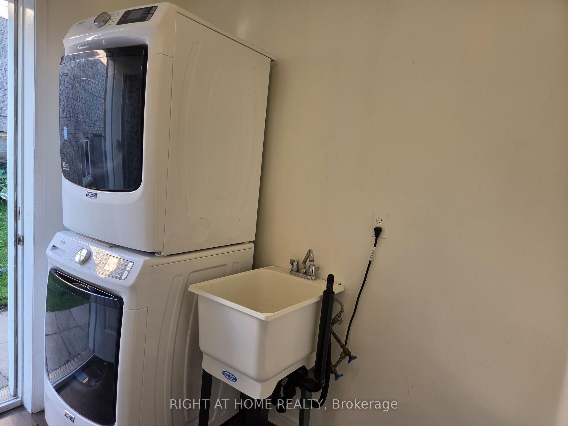 Photo 6 of Unit Lower, 35 Forest Dale Drive, Barrie, Little Lake — HOMEH