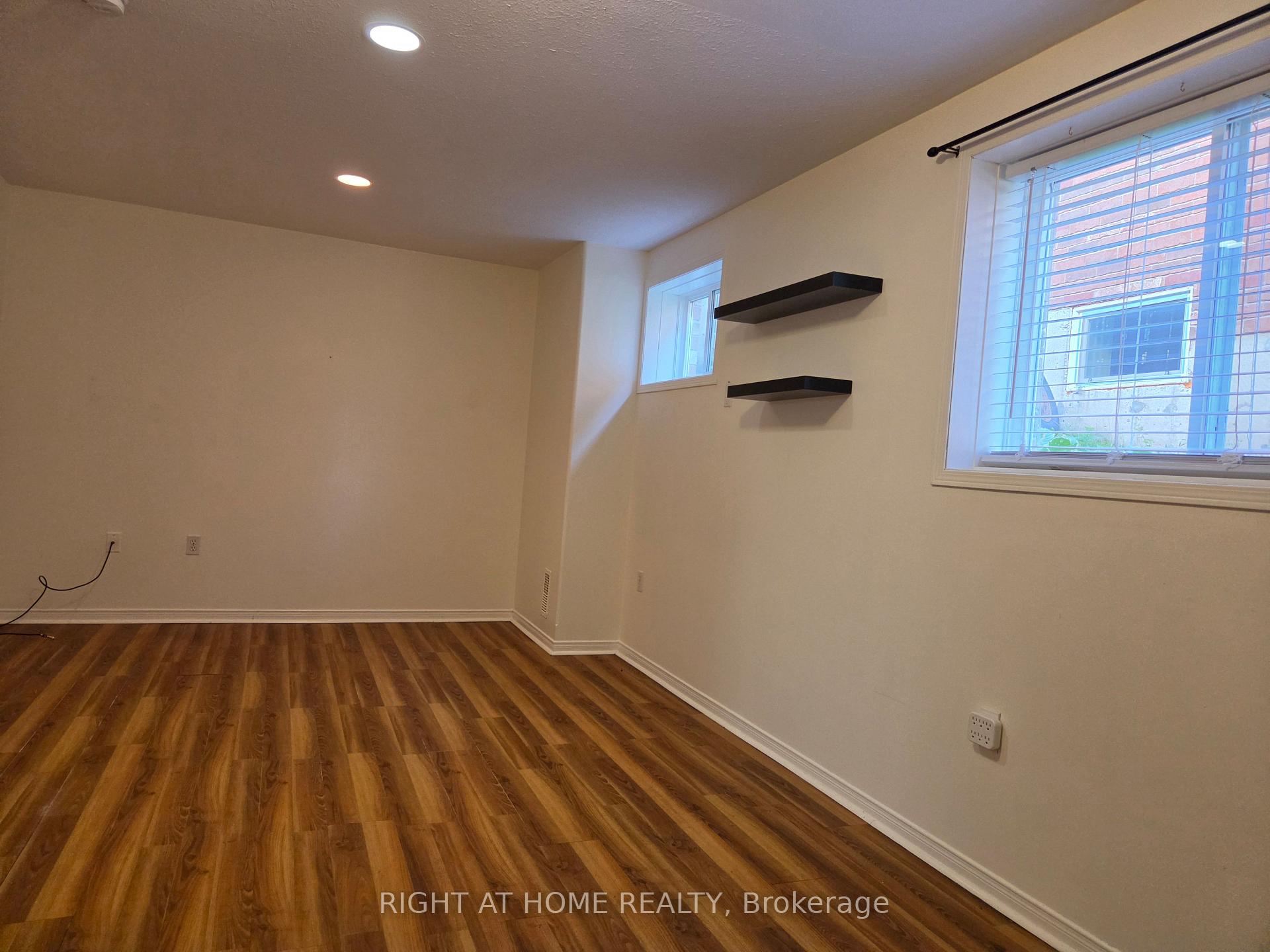 Photo 12 of Unit Lower, 35 Forest Dale Drive, Barrie, Little Lake — HOMEH