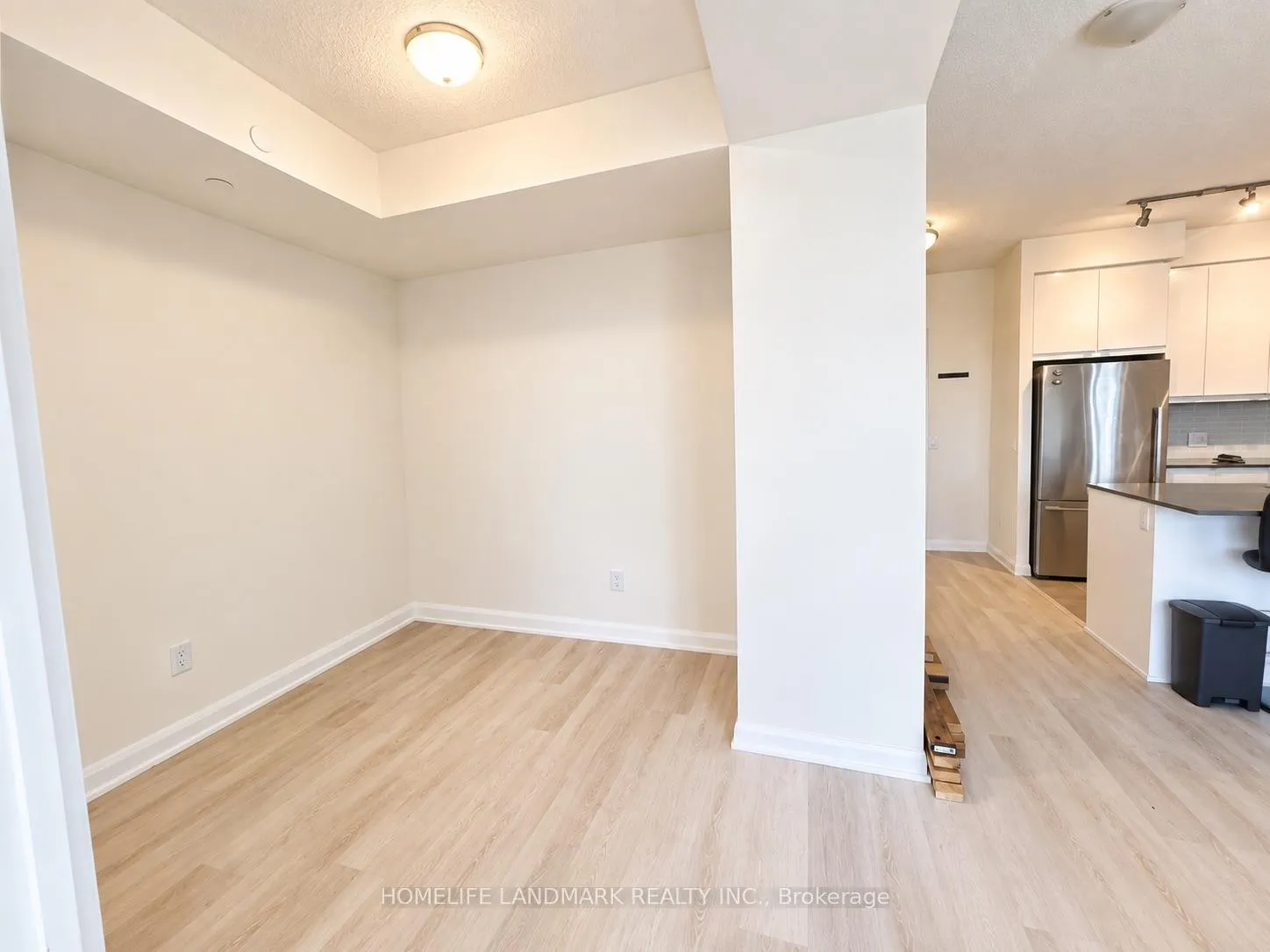 Photo 6 of Unit 703, 3260 Sheppard Avenue E, Scarborough, L'Amoreaux — HOMEH