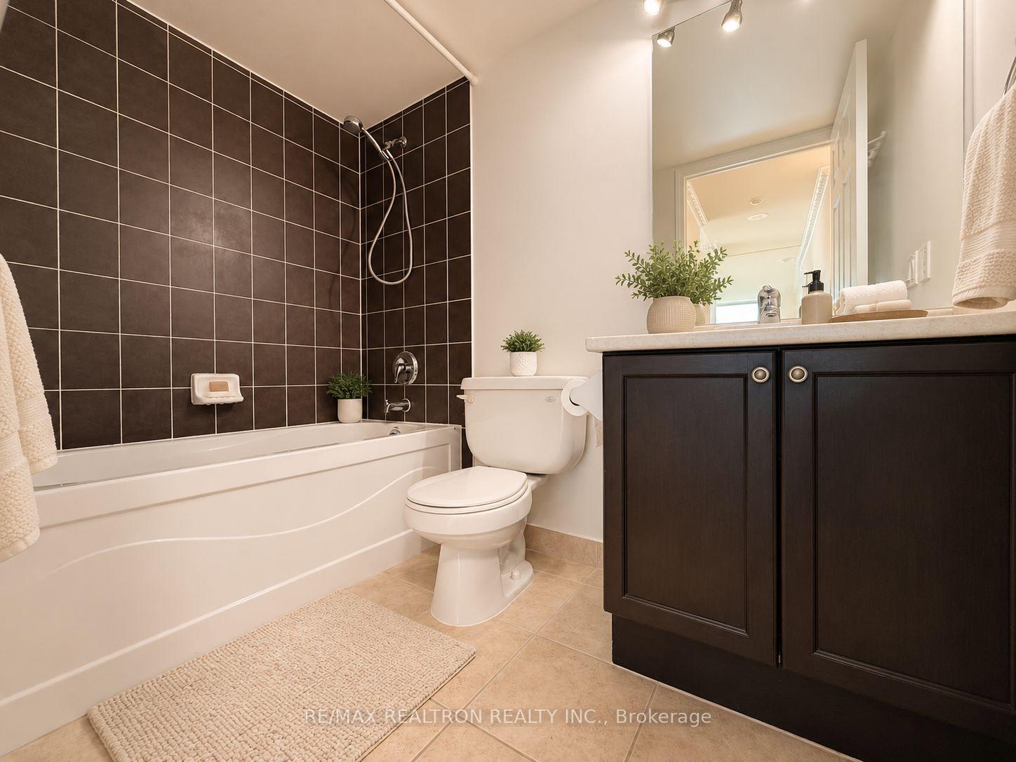 Photo 14 of Unit 1010, 68 Grangeway Avenue, Scarborough, Woburn — HOMEH