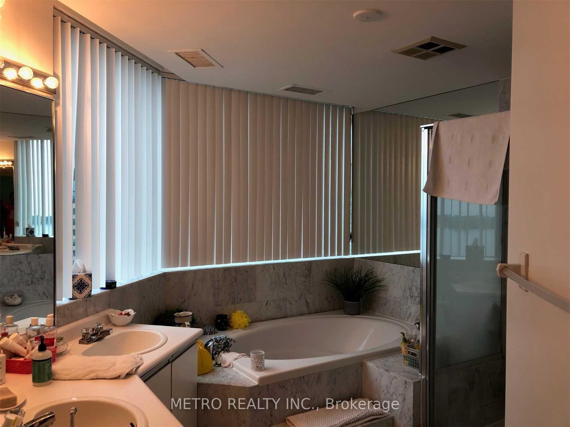 Photo 9 of Unit 3412, 10 Yonge Street, Toronto, Waterfront Communities — HOMEH