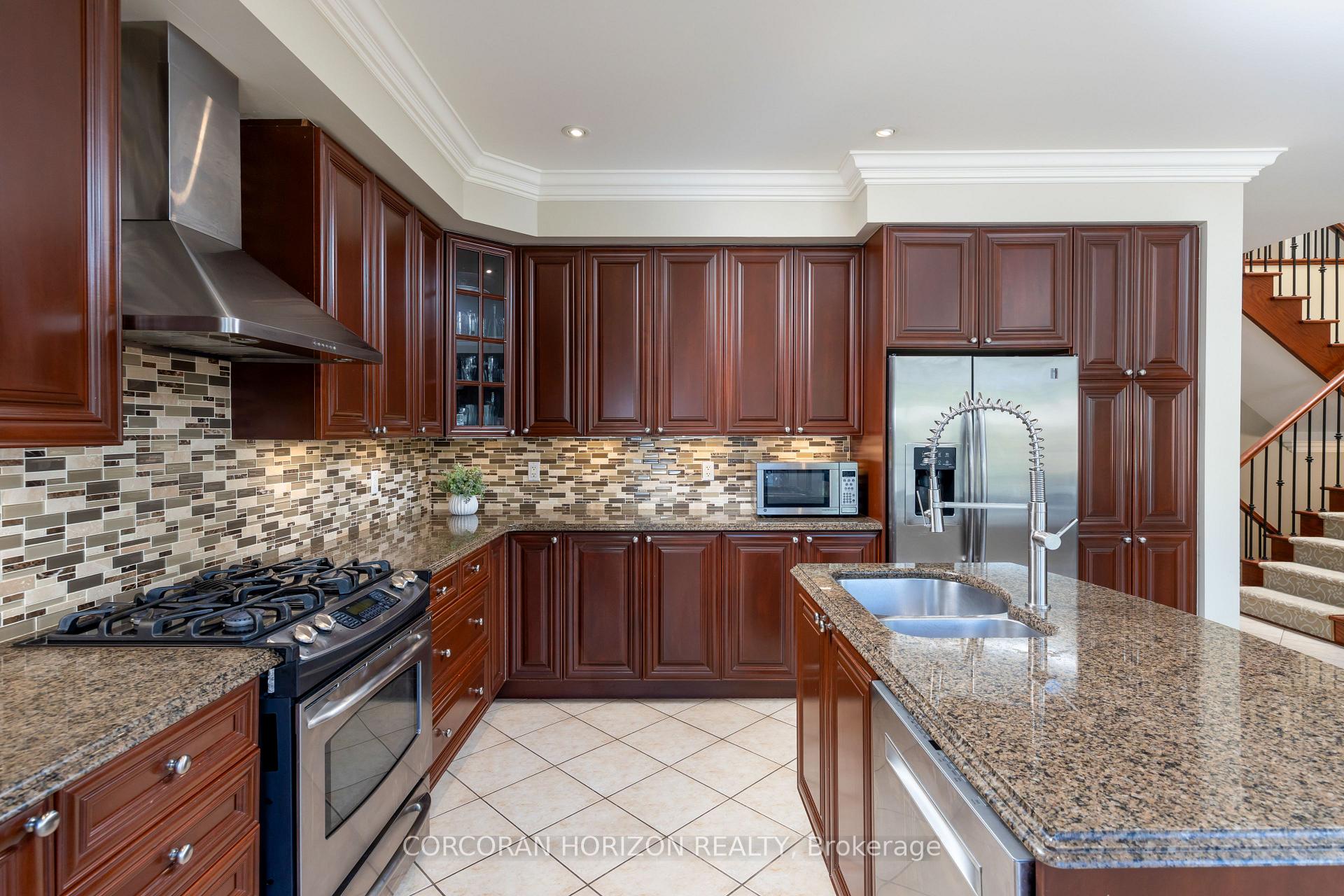 Photo 5 of 1384 Ferncrest Road, Oakville, Joshua Creek — HOMEH