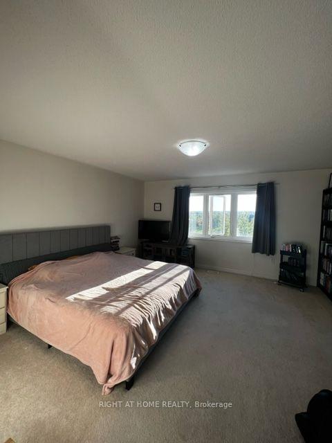 Photo 10 of 50 Payne Crescent, Aurora, Rural Aurora — HOMEH
