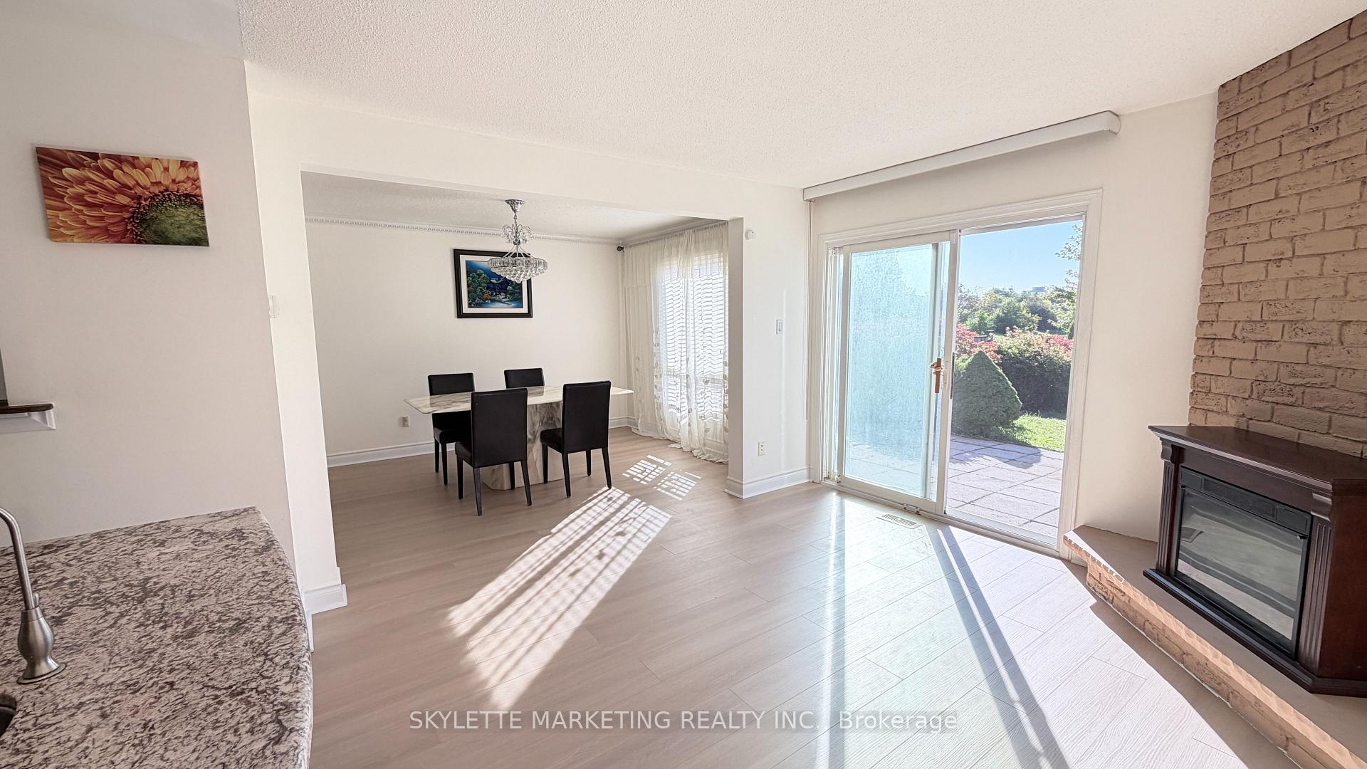 Photo 16 of 30 Ascot Crescent, Markham, Milliken Mills West — HOMEH