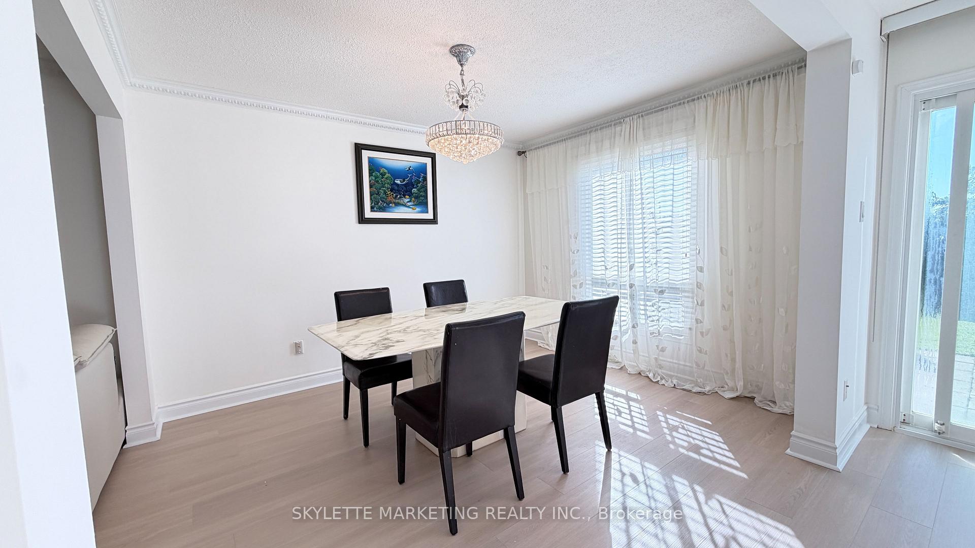 Photo 17 of 30 Ascot Crescent, Markham, Milliken Mills West — HOMEH