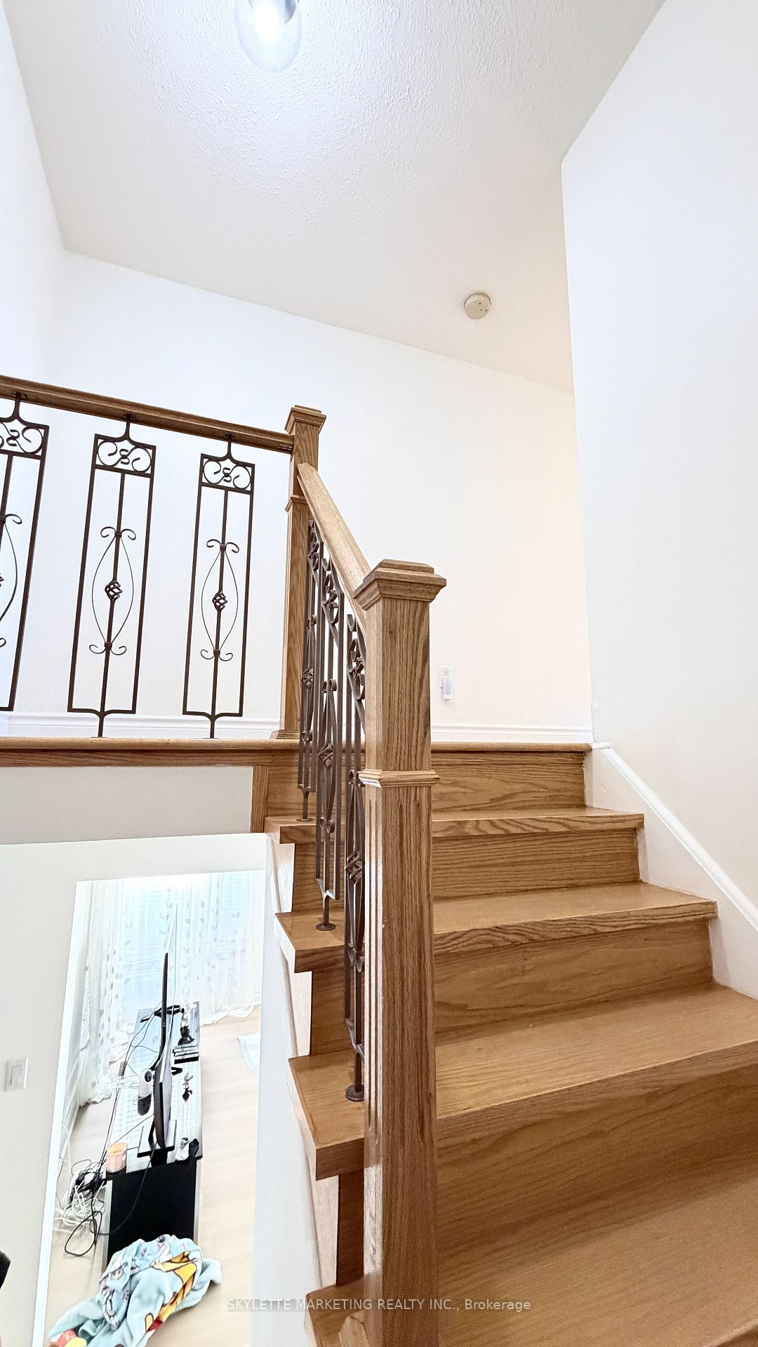 Photo 21 of 30 Ascot Crescent, Markham, Milliken Mills West — HOMEH