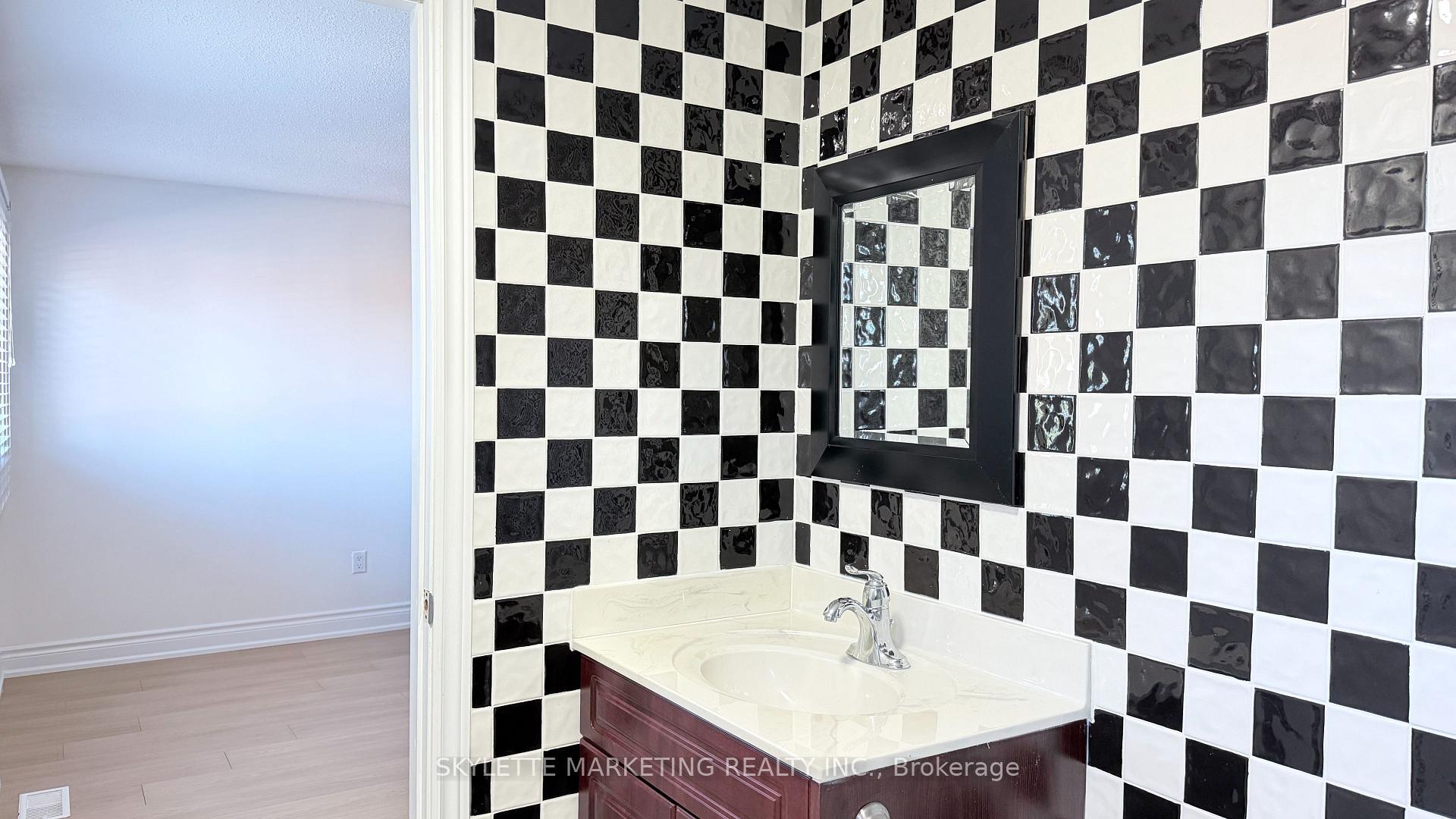 Photo 27 of 30 Ascot Crescent, Markham, Milliken Mills West — HOMEH