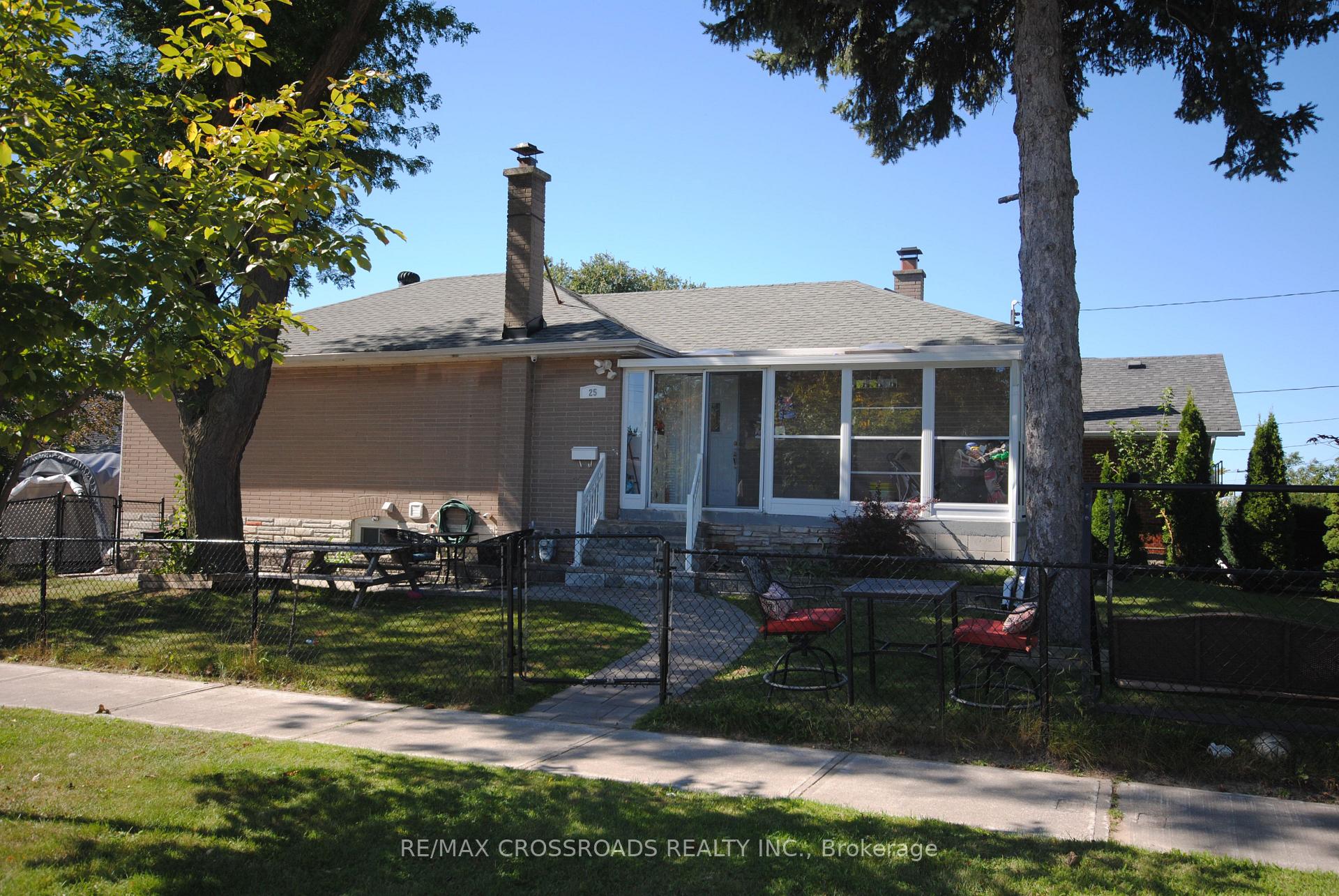 Photo of 25 Arbutus Crescent
