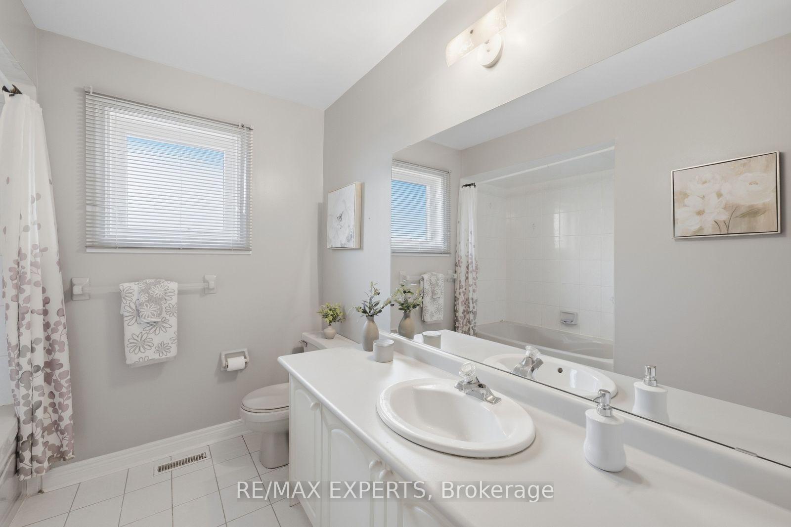 Photo 25 of 337 Forest Drive, Vaughan, West Woodbridge — HOMEH