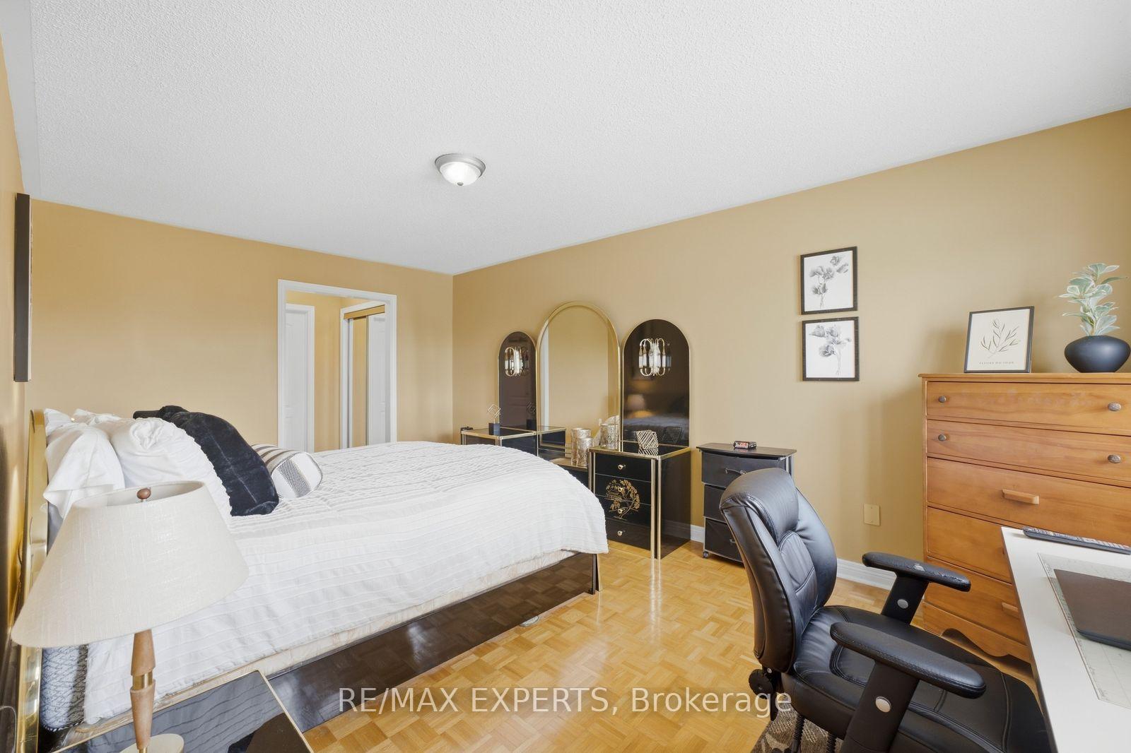 Photo 26 of 337 Forest Drive, Vaughan, West Woodbridge — HOMEH