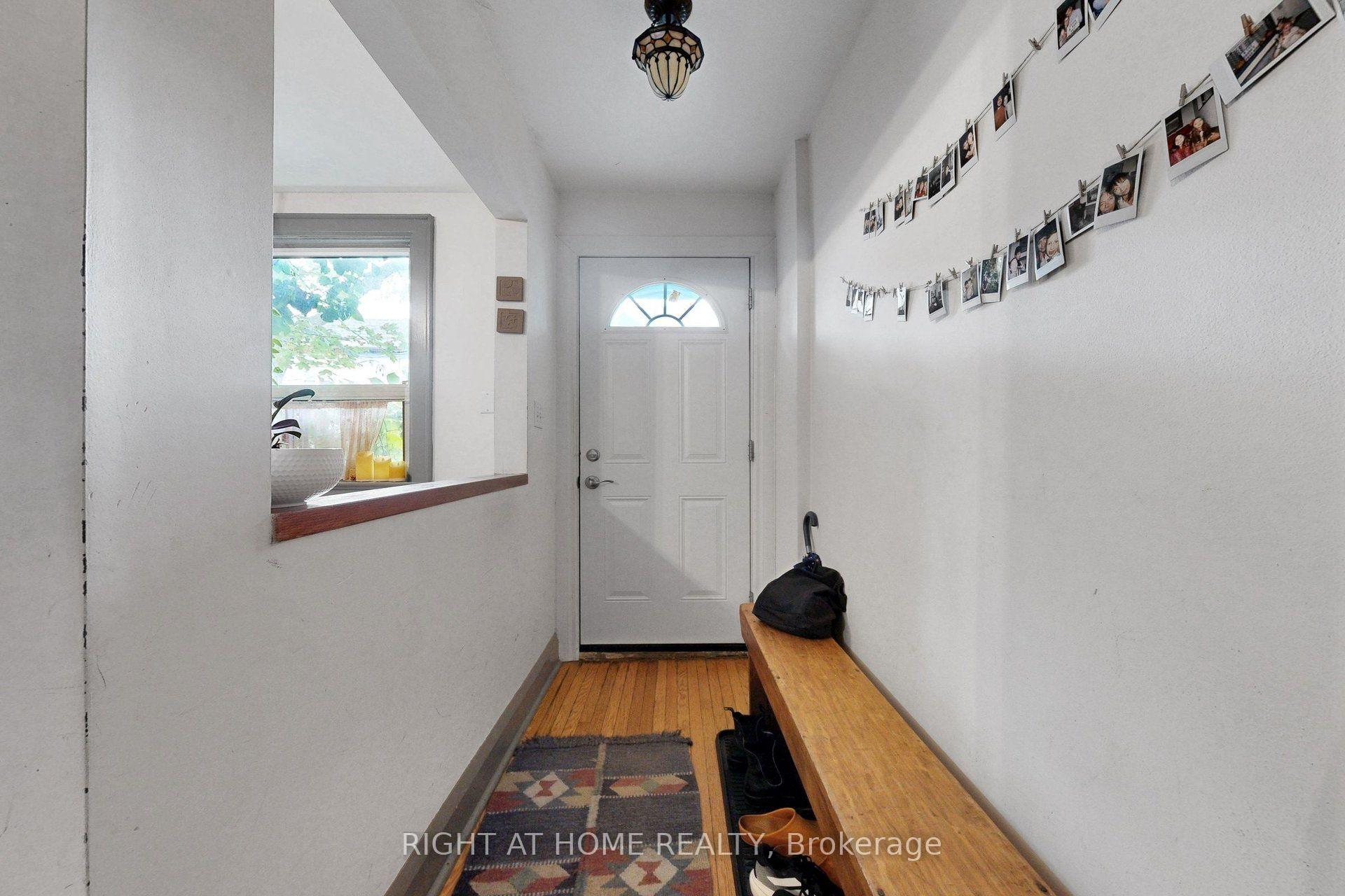 Photo 3 of 262 Lippincott Street, Toronto, University — HOMEH