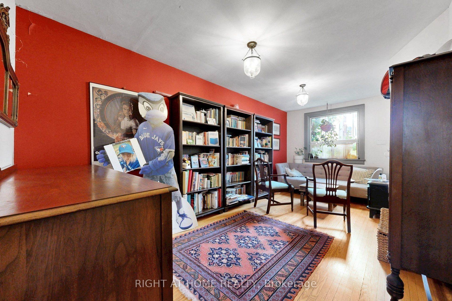 Photo 6 of 262 Lippincott Street, Toronto, University — HOMEH