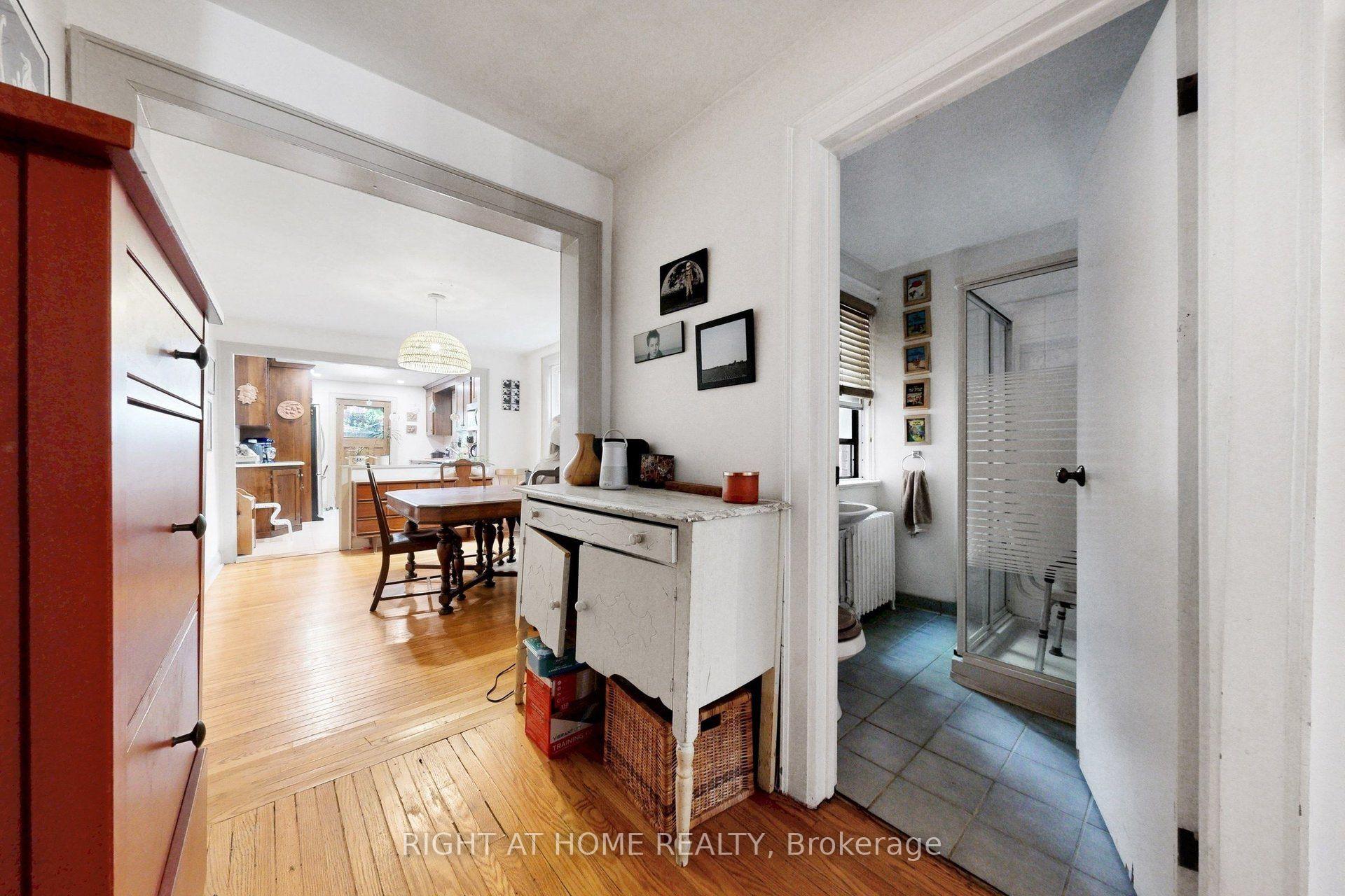 Photo 7 of 262 Lippincott Street, Toronto, University — HOMEH