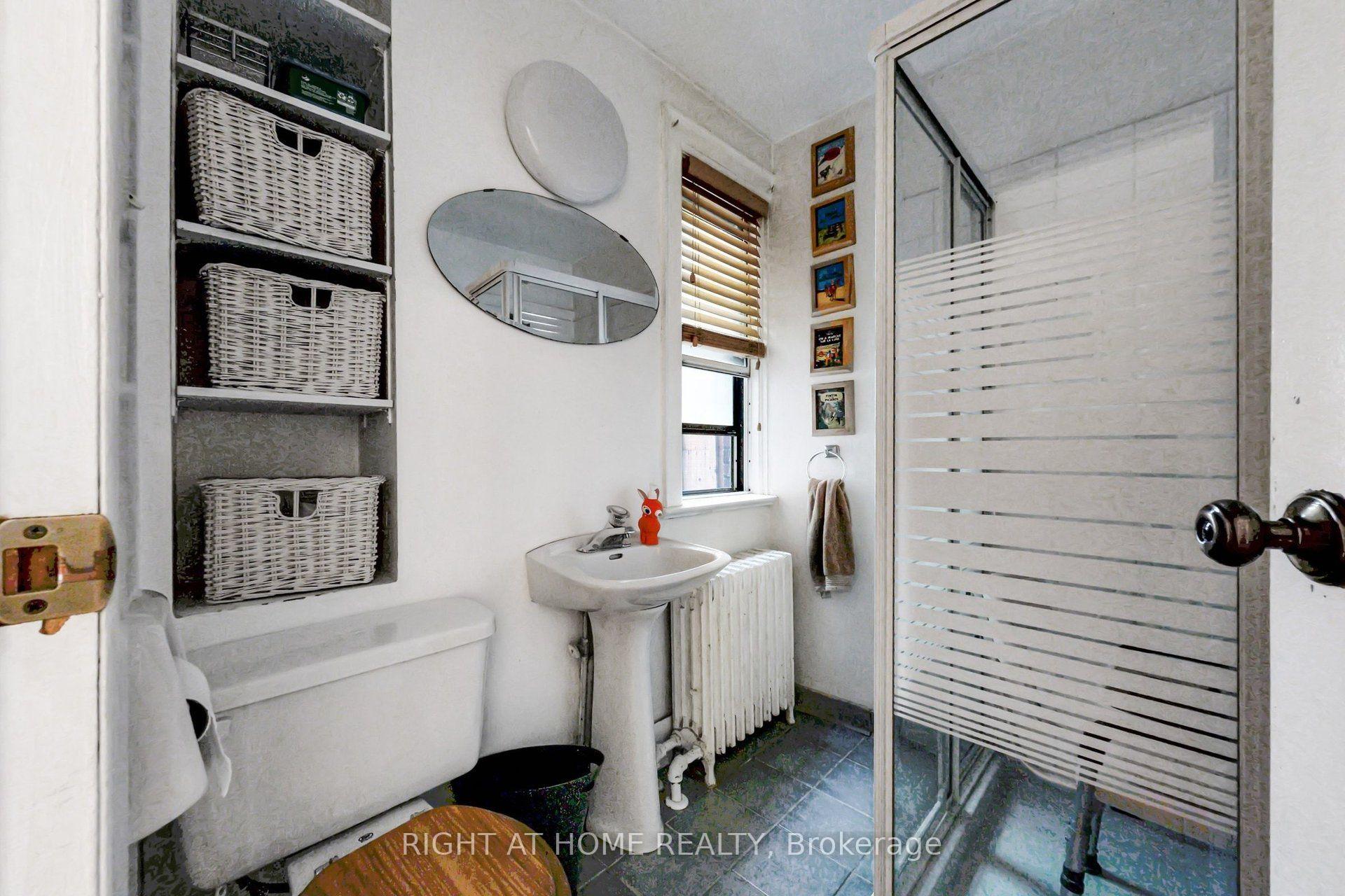 Photo 8 of 262 Lippincott Street, Toronto, University — HOMEH
