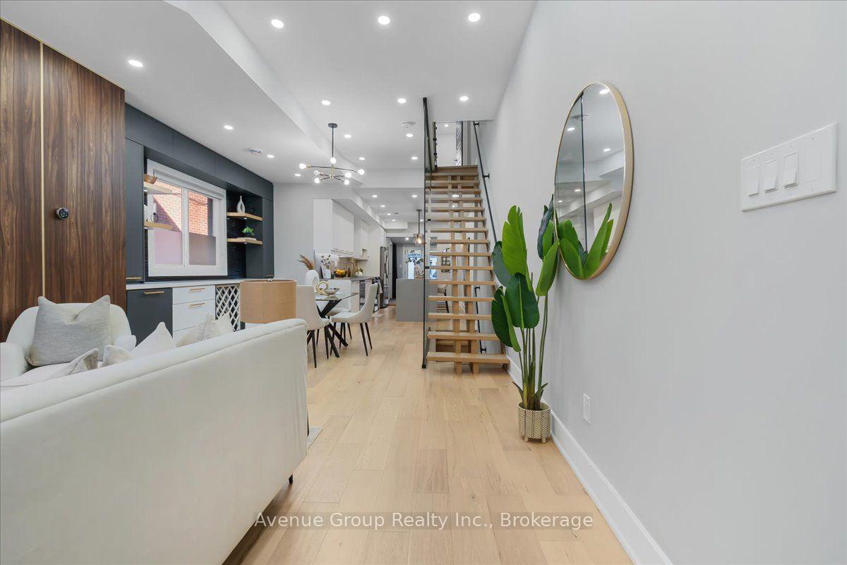 Photo 4 of 811 Dovercourt Road, Toronto, Dovercourt-Wallace Emerson-Junction — HOMEH