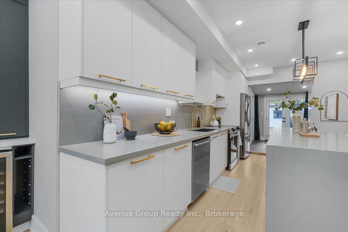 Photo 7 of 811 Dovercourt Road, Toronto, Dovercourt-Wallace Emerson-Junction — HOMEH