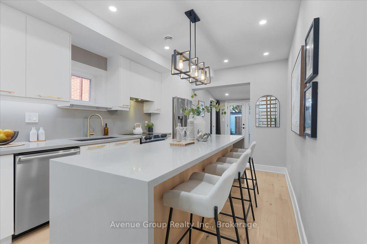 Photo 9 of 811 Dovercourt Road, Toronto, Dovercourt-Wallace Emerson-Junction — HOMEH