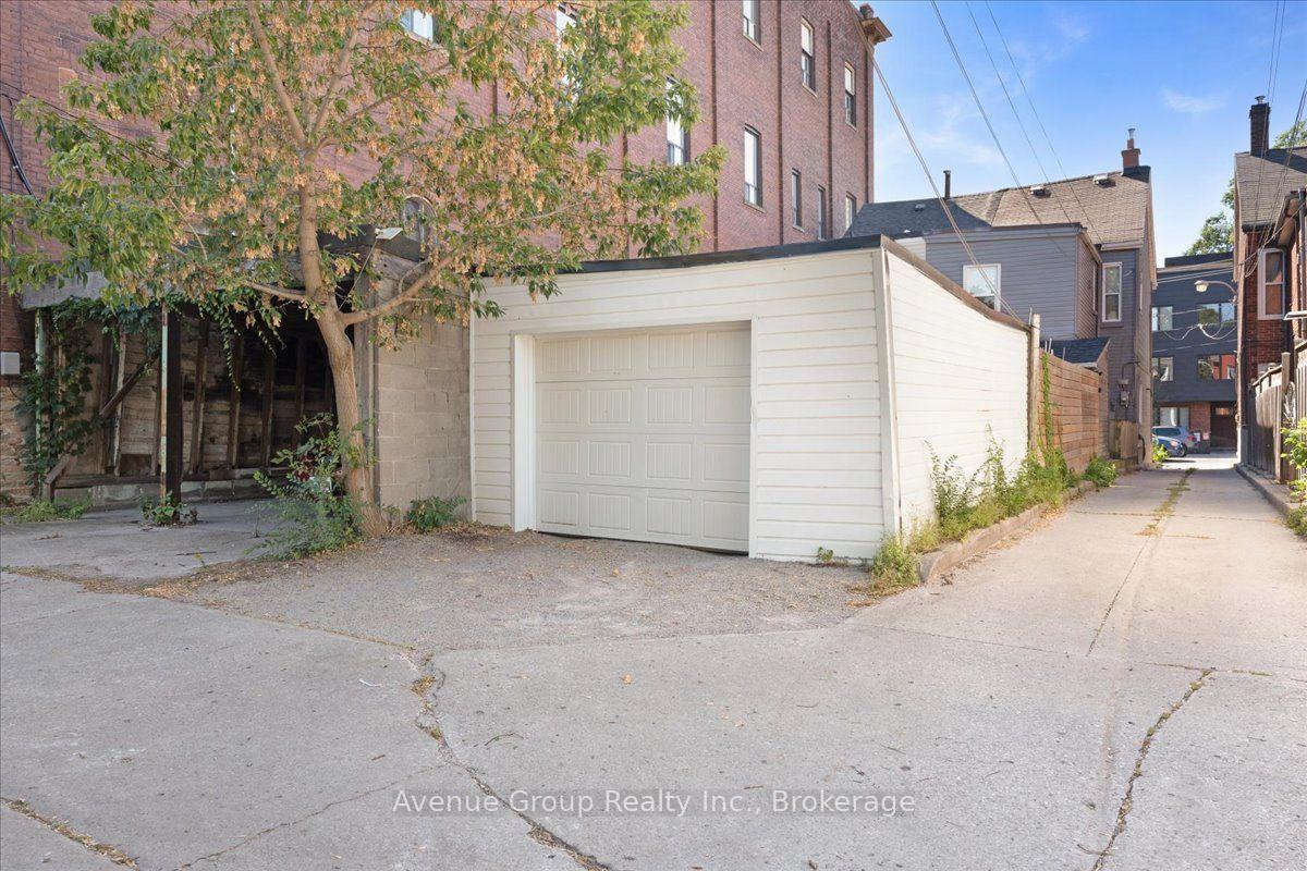 Photo 39 of 811 Dovercourt Road, Toronto, Dovercourt-Wallace Emerson-Junction — HOMEH
