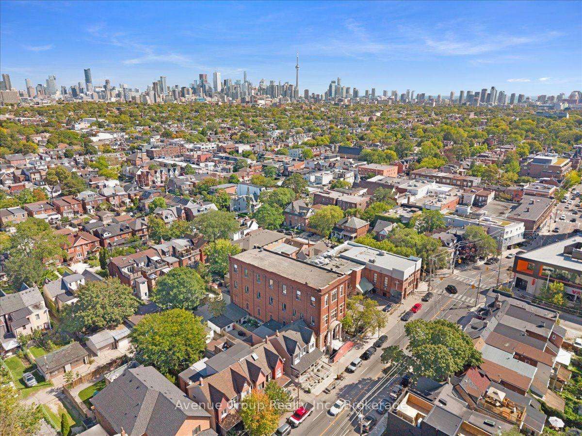 Photo 42 of 811 Dovercourt Road, Toronto, Dovercourt-Wallace Emerson-Junction — HOMEH