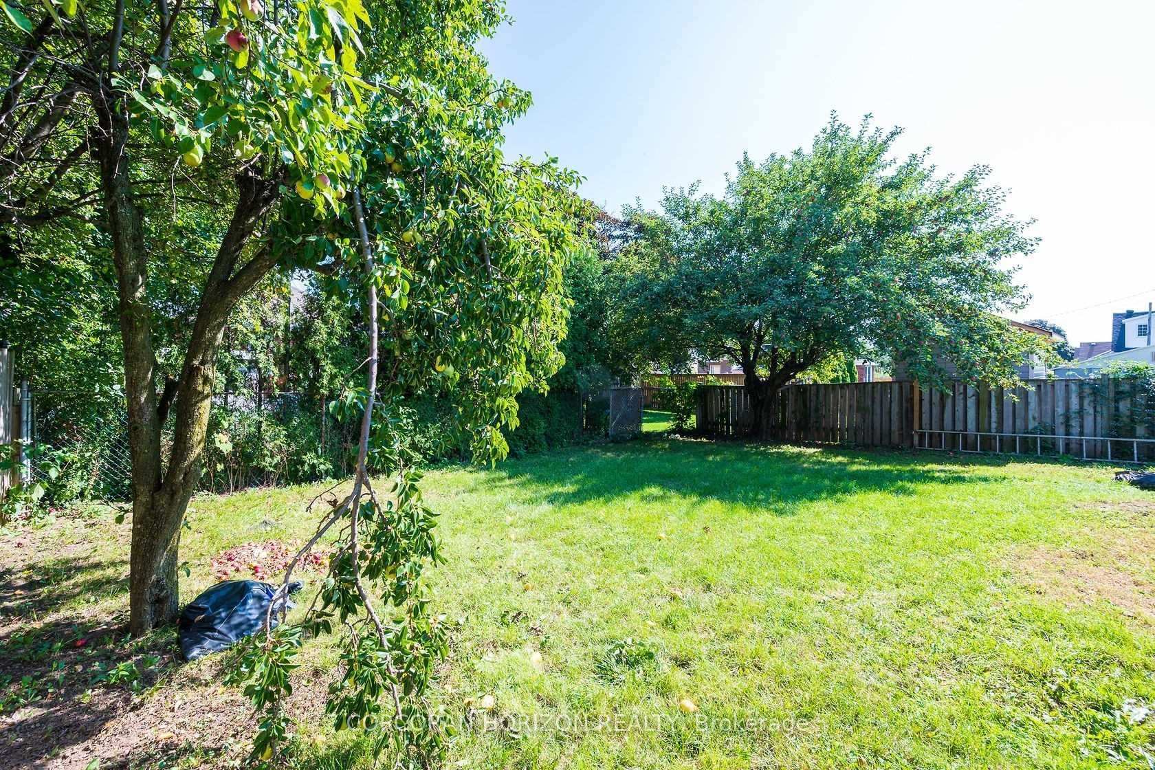 Photo 18 of 387 Upper Gage Avenue, Hamilton, Sunninghill — HOMEH