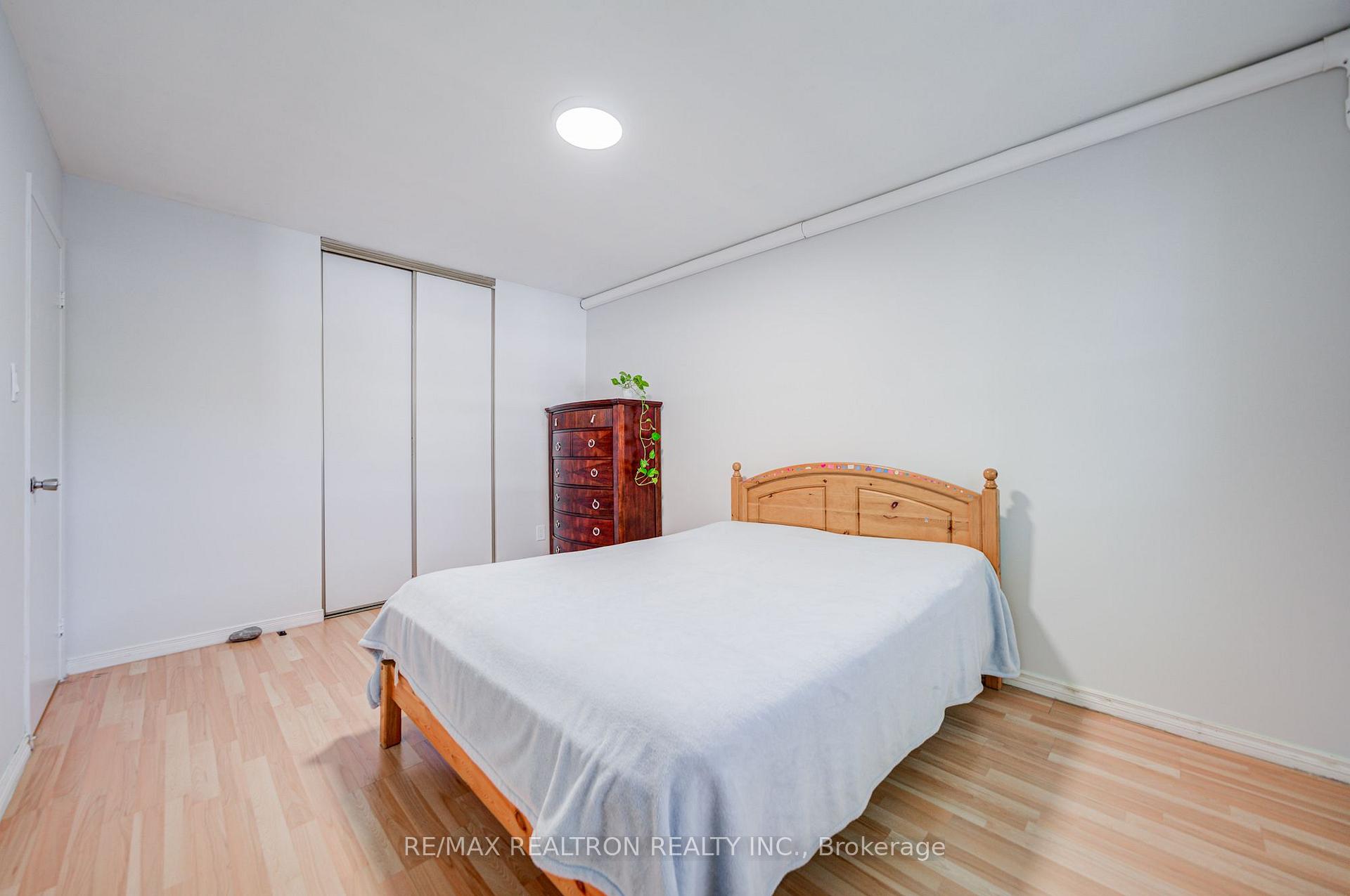 Photo 21 of Unit 20, 2550 Birchmount Road, Scarborough, Tam O'Shanter-Sullivan — HOMEH