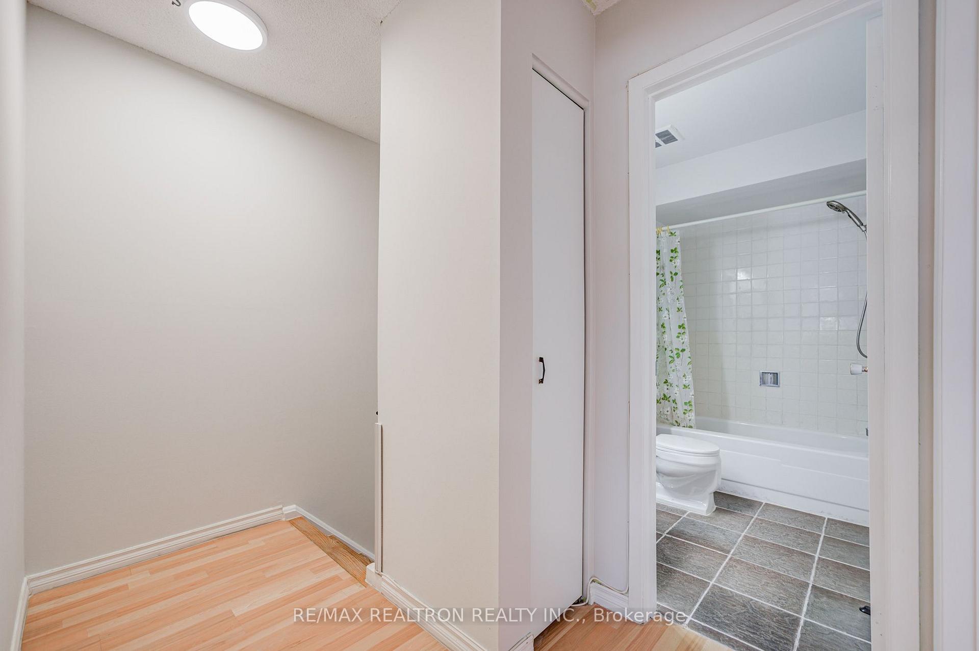 Photo 22 of Unit 20, 2550 Birchmount Road, Scarborough, Tam O'Shanter-Sullivan — HOMEH