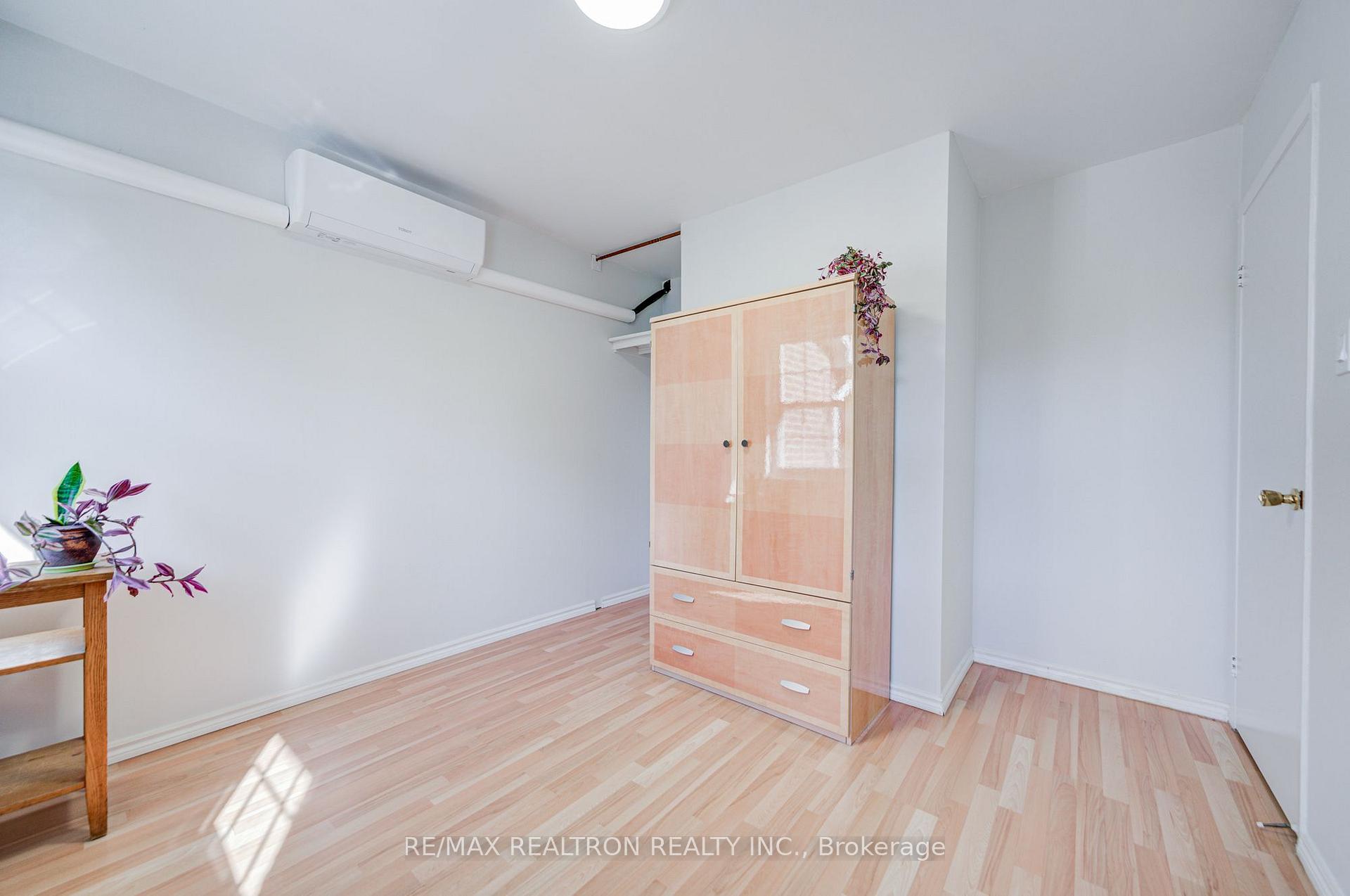 Photo 24 of Unit 20, 2550 Birchmount Road, Scarborough, Tam O'Shanter-Sullivan — HOMEH