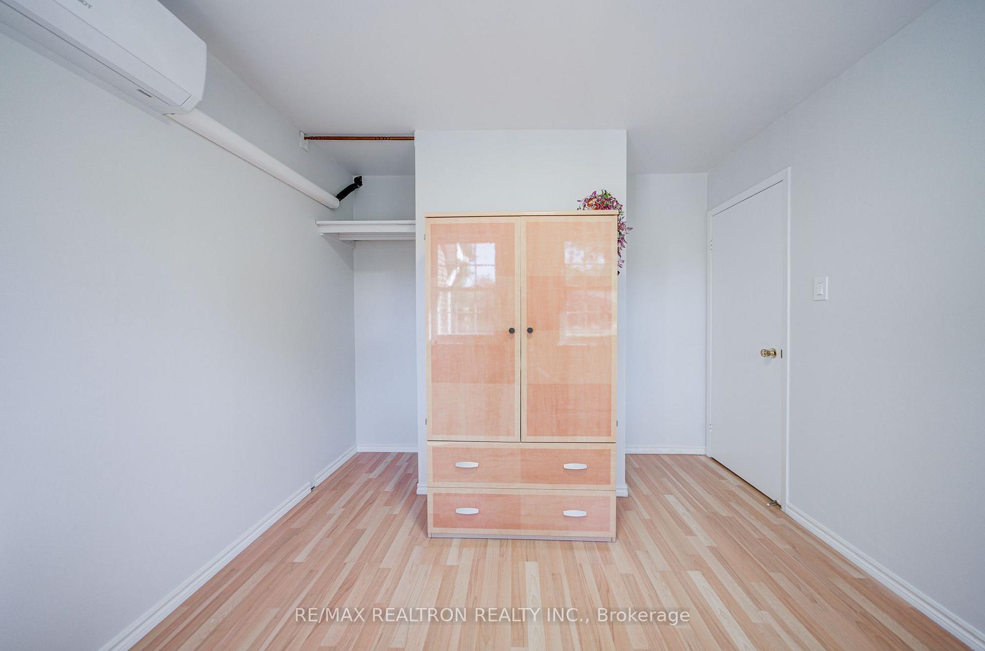 Photo 26 of Unit 20, 2550 Birchmount Road, Scarborough, Tam O'Shanter-Sullivan — HOMEH
