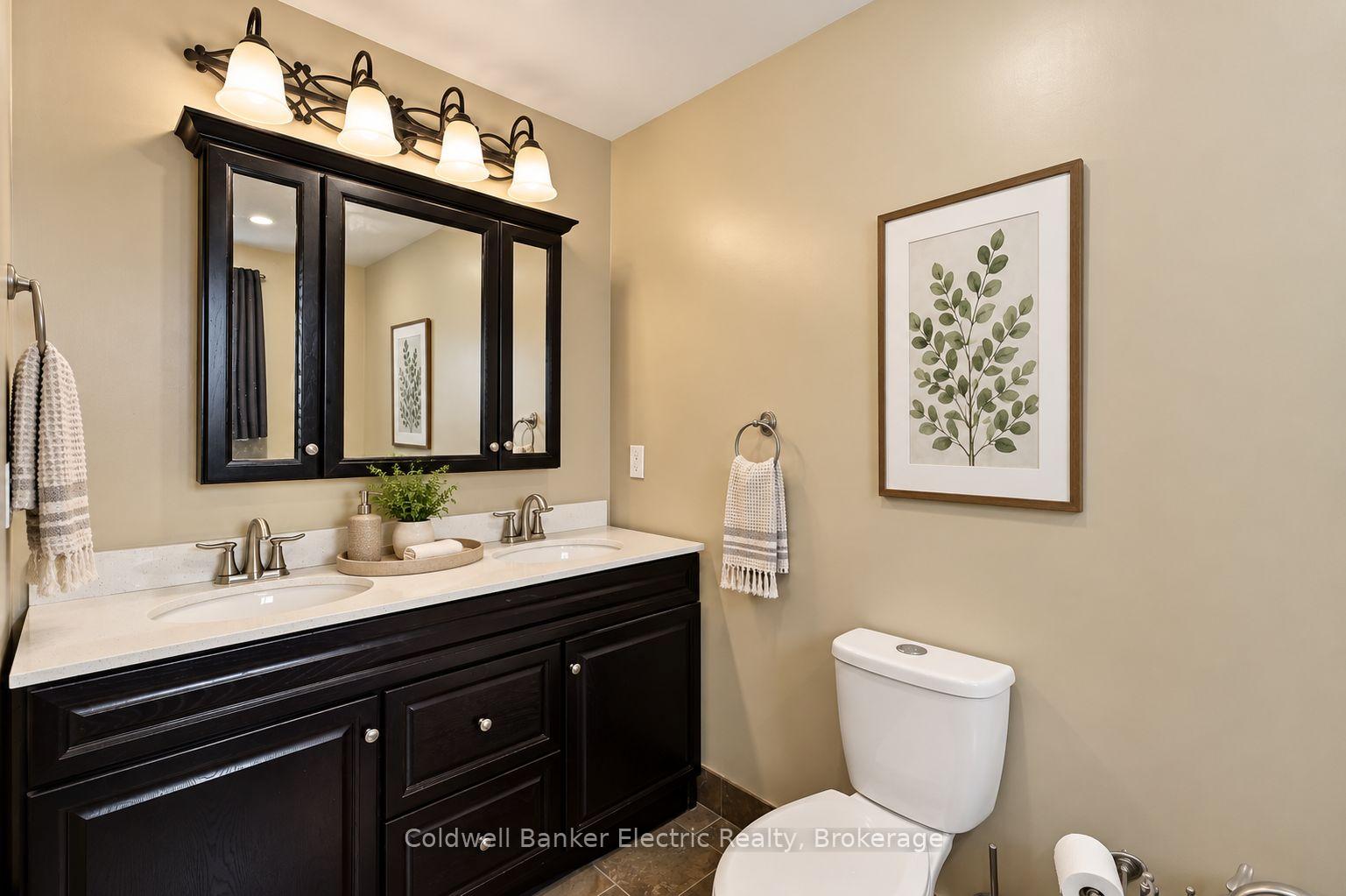 Photo 27 of 40 Stephen Avenue, Clarington, Courtice — HOMEH