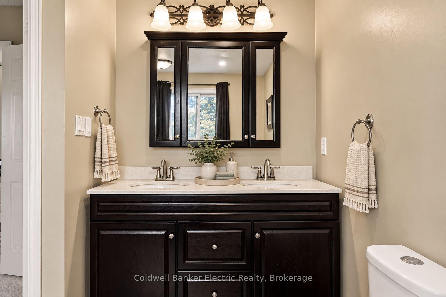 Photo 29 of 40 Stephen Avenue, Clarington, Courtice — HOMEH