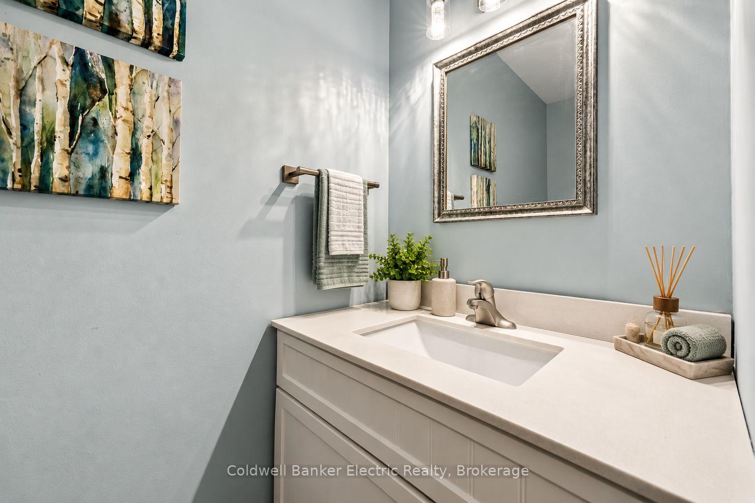Photo 36 of 40 Stephen Avenue, Clarington, Courtice — HOMEH