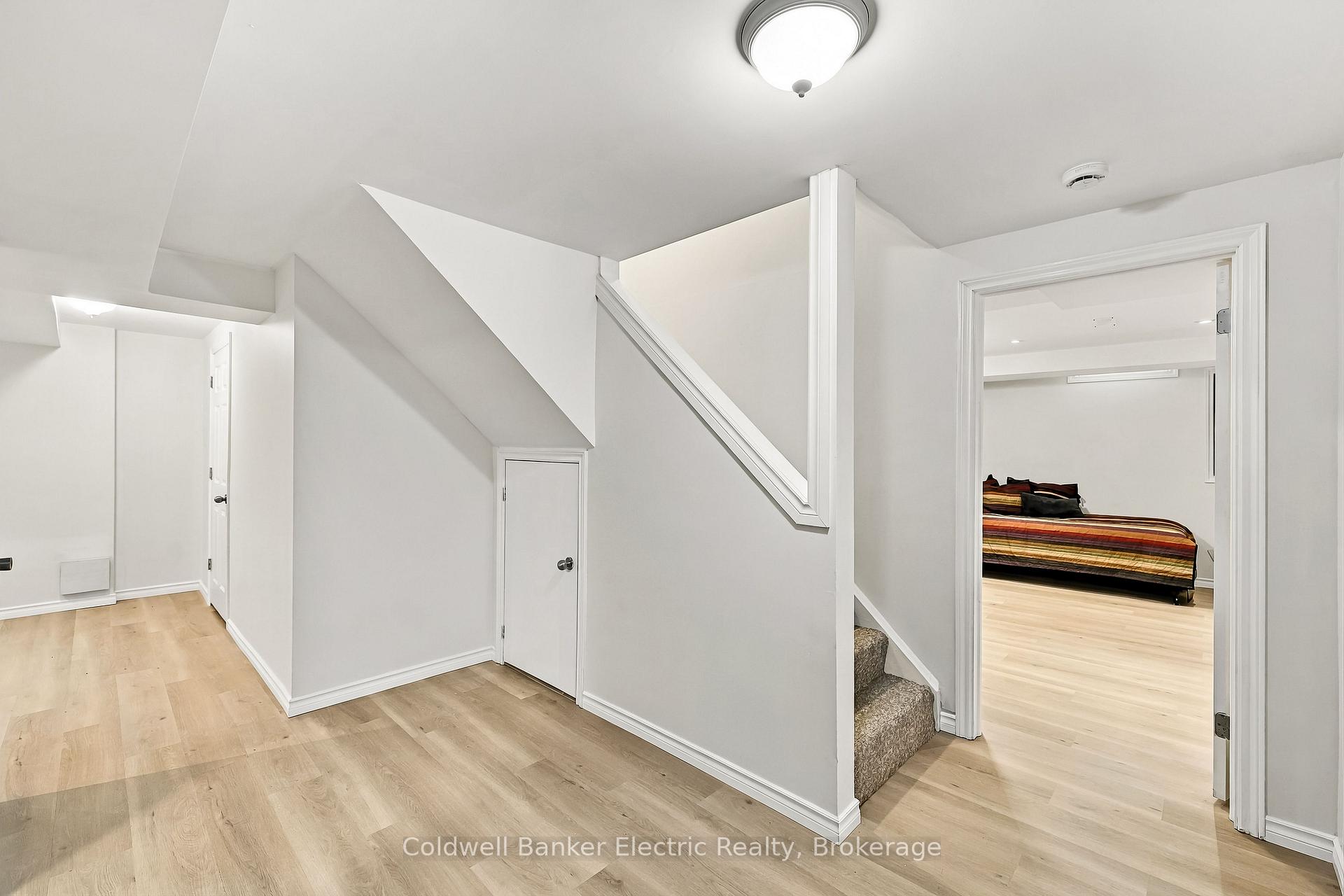 Photo 38 of 40 Stephen Avenue, Clarington, Courtice — HOMEH