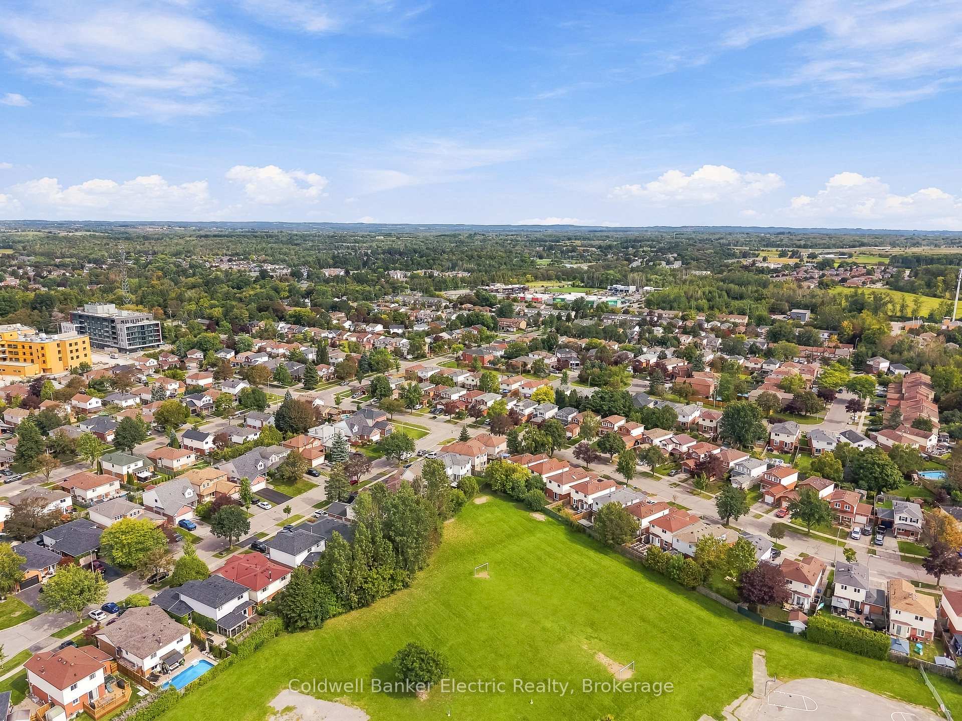 Photo 49 of 40 Stephen Avenue, Clarington, Courtice — HOMEH