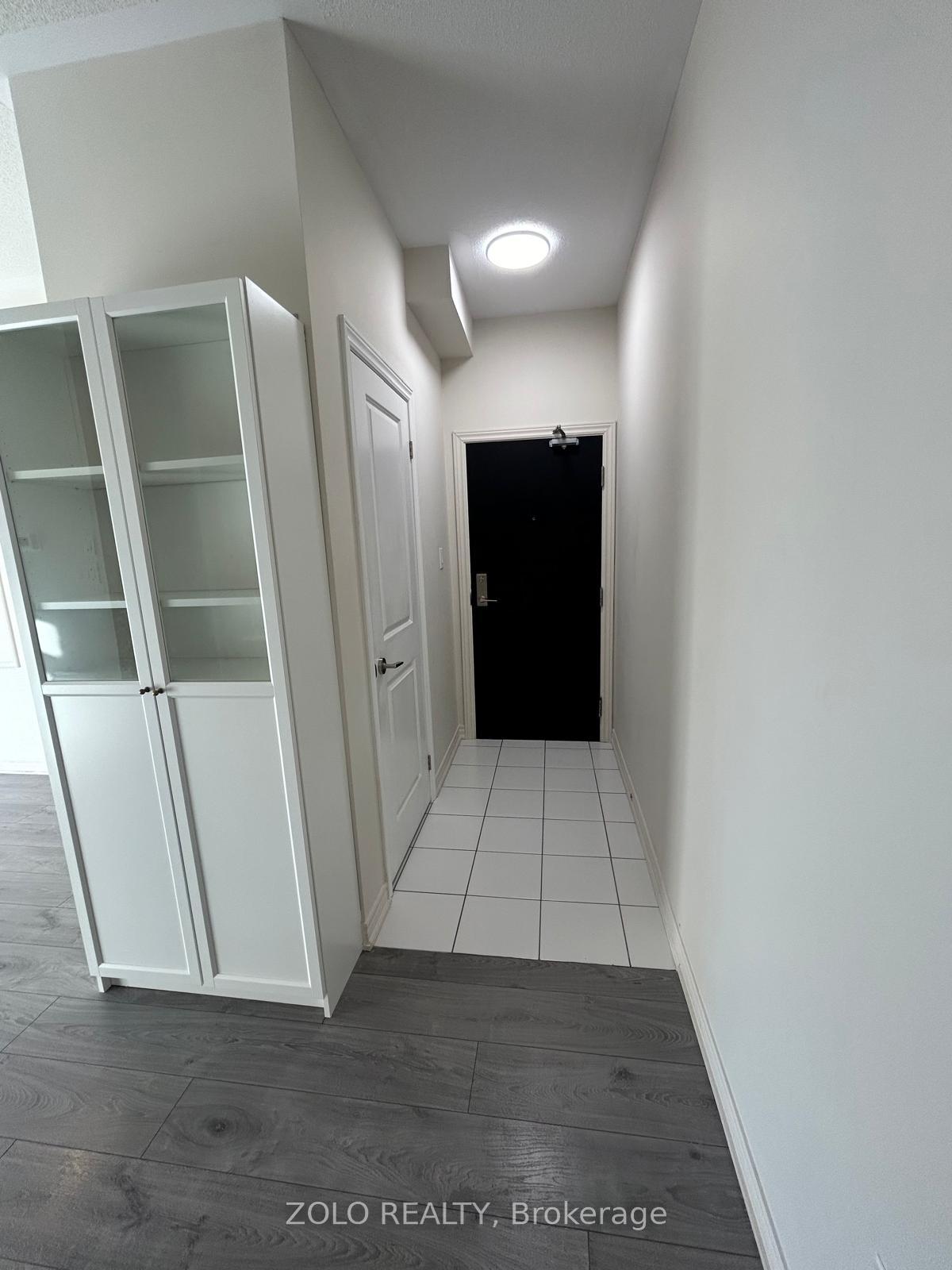 Photo 3 of Unit 306, 263 Georgian Drive, Oakville, River Oaks — HOMEH