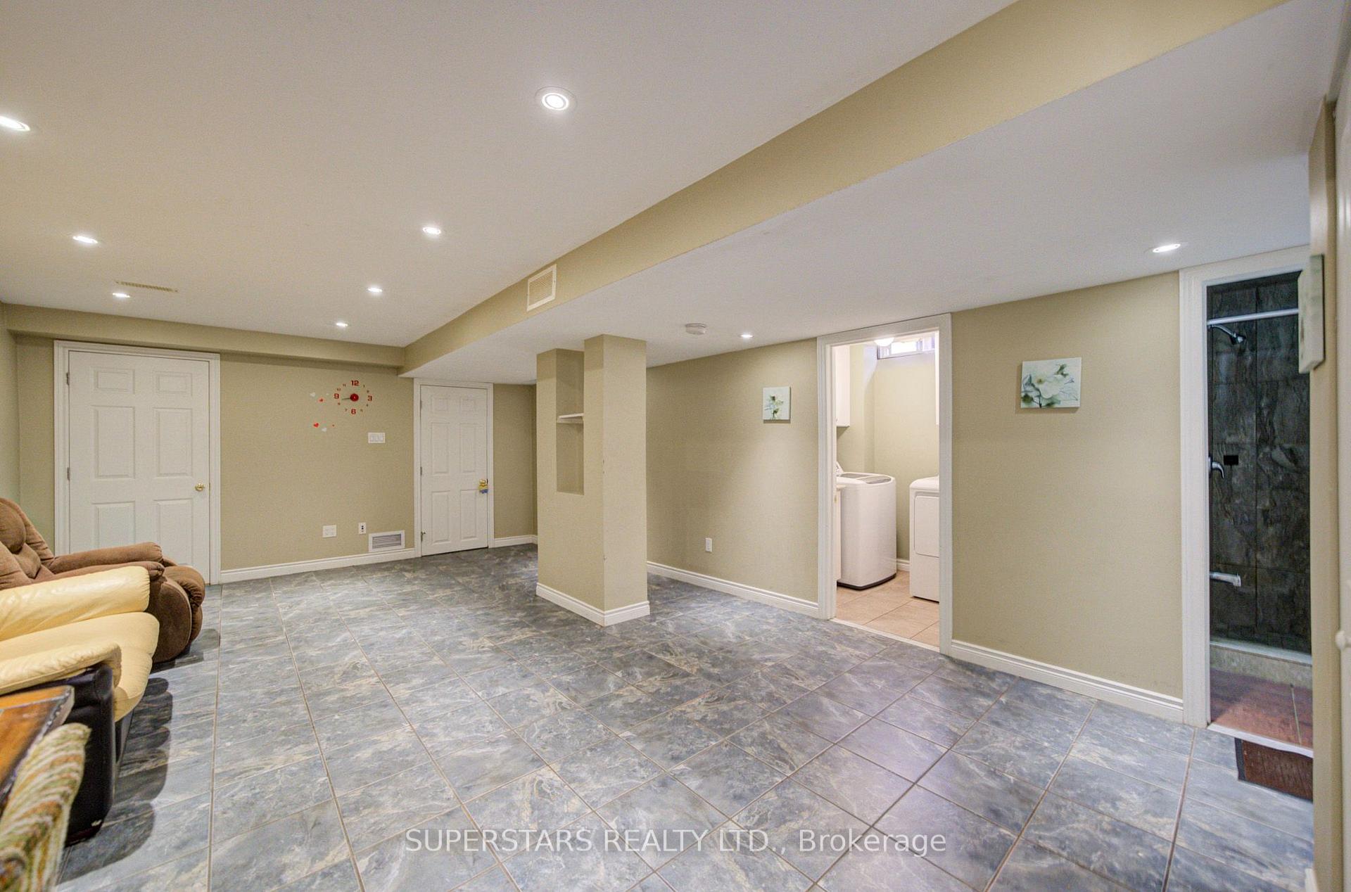 Photo 34 of 75 Marydale Avenue, Markham, Middlefield — HOMEH