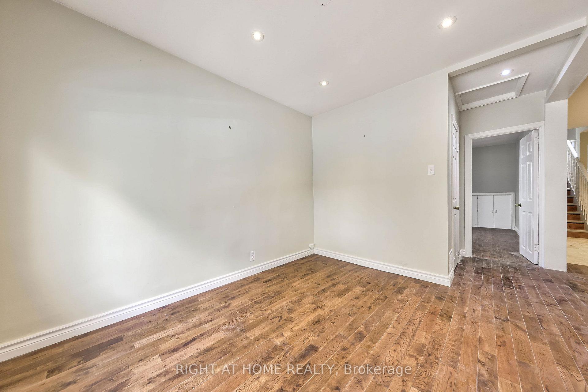 Photo 6 of 243 Coleridge Avenue, Toronto, Woodbine-Lumsden — HOMEH