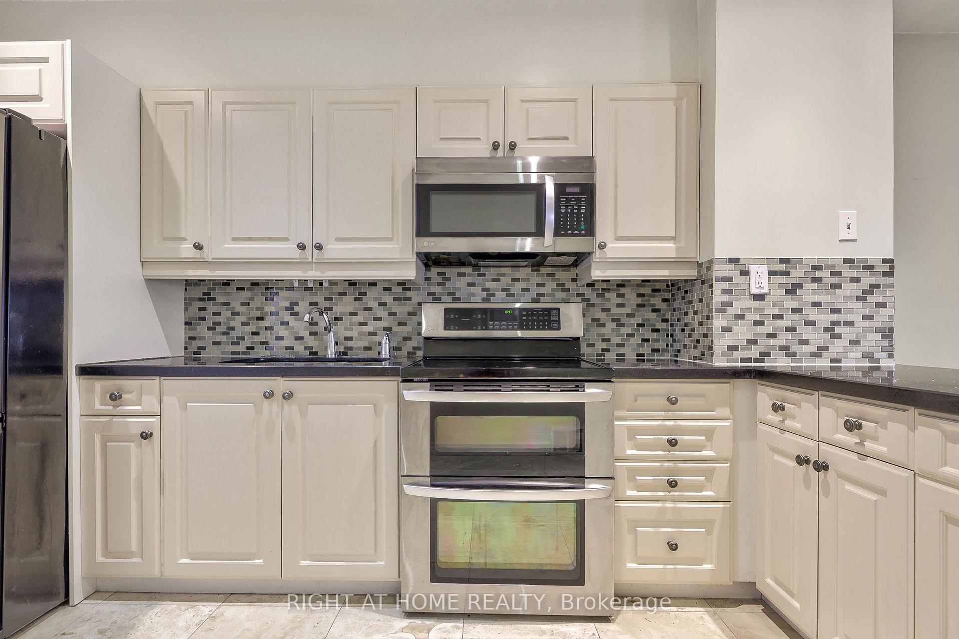 Photo 13 of 243 Coleridge Avenue, Toronto, Woodbine-Lumsden — HOMEH