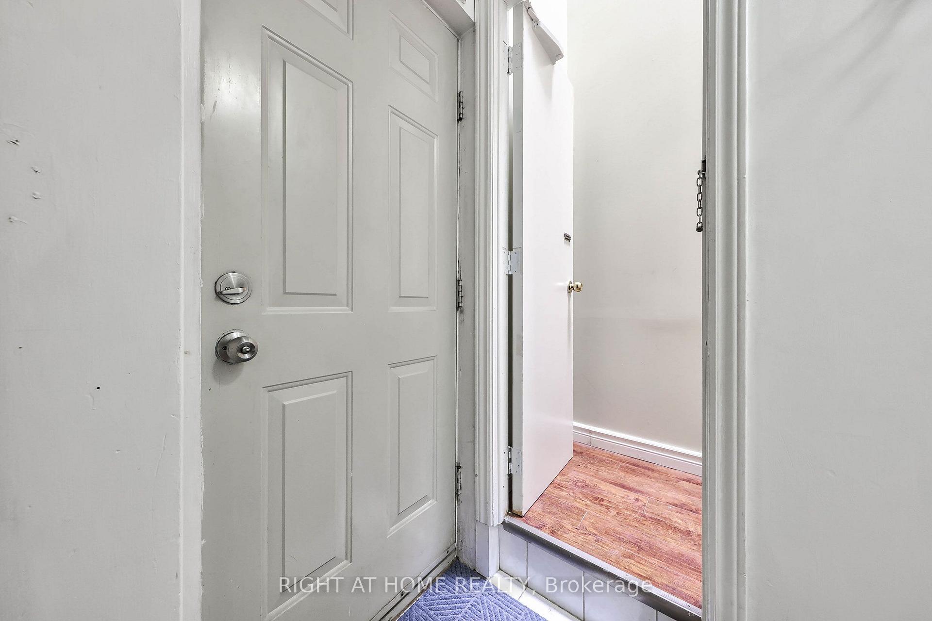 Photo 20 of 243 Coleridge Avenue, Toronto, Woodbine-Lumsden — HOMEH