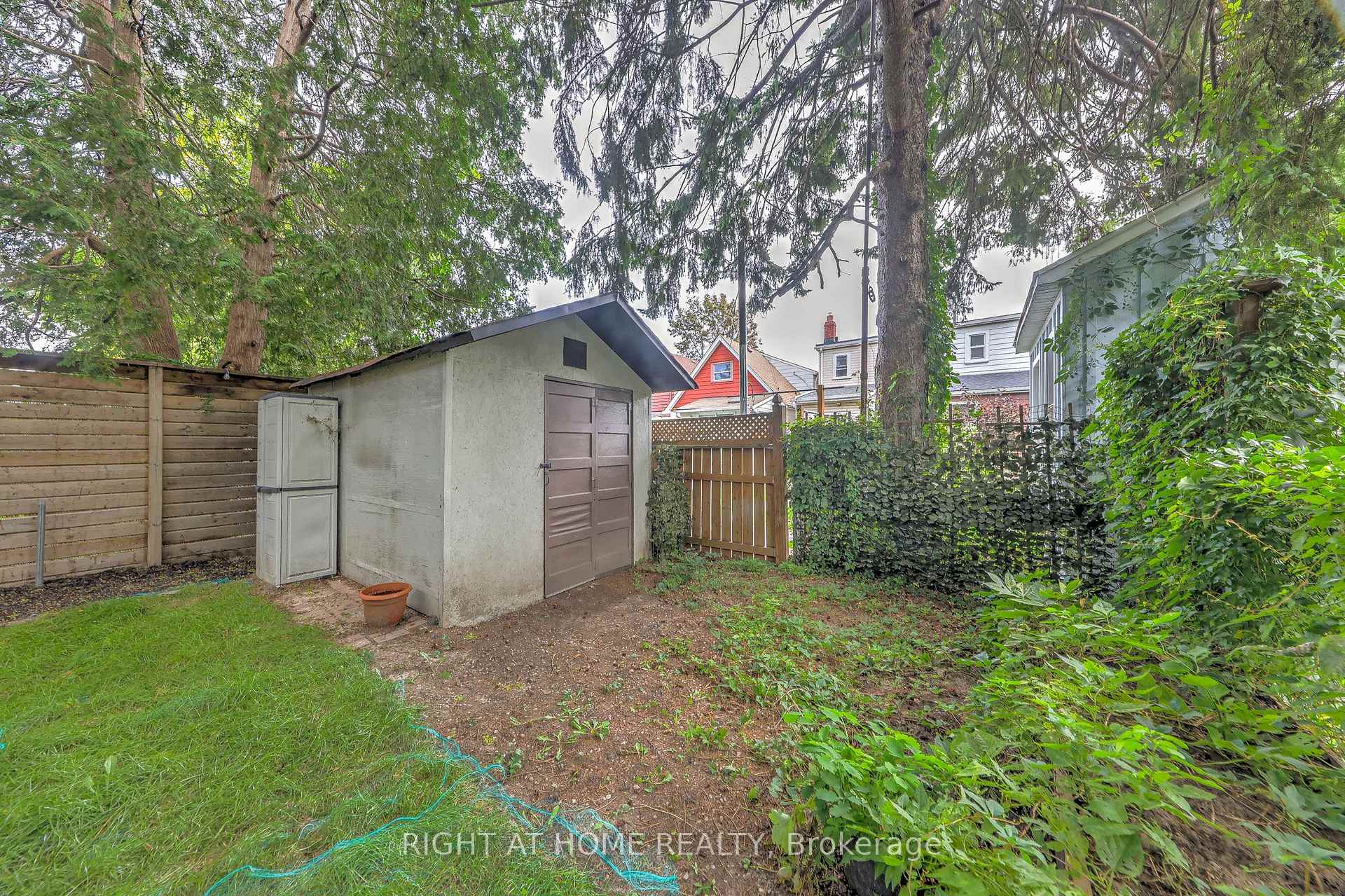 Photo 35 of 243 Coleridge Avenue, Toronto, Woodbine-Lumsden — HOMEH