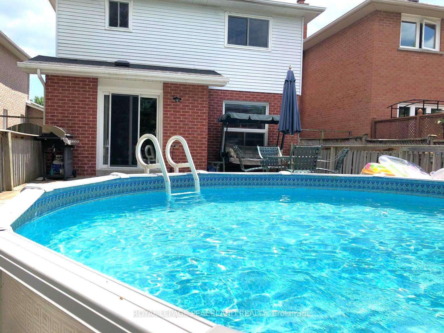 Photo 29 of 375 Pickering Crescent, Newmarket, Gorham-College Manor — HOMEH