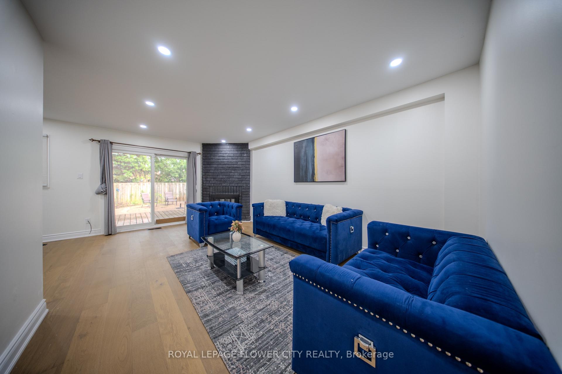 Photo 14 of 6 Crenshaw Court, Brampton, Heart Lake West — HOMEH