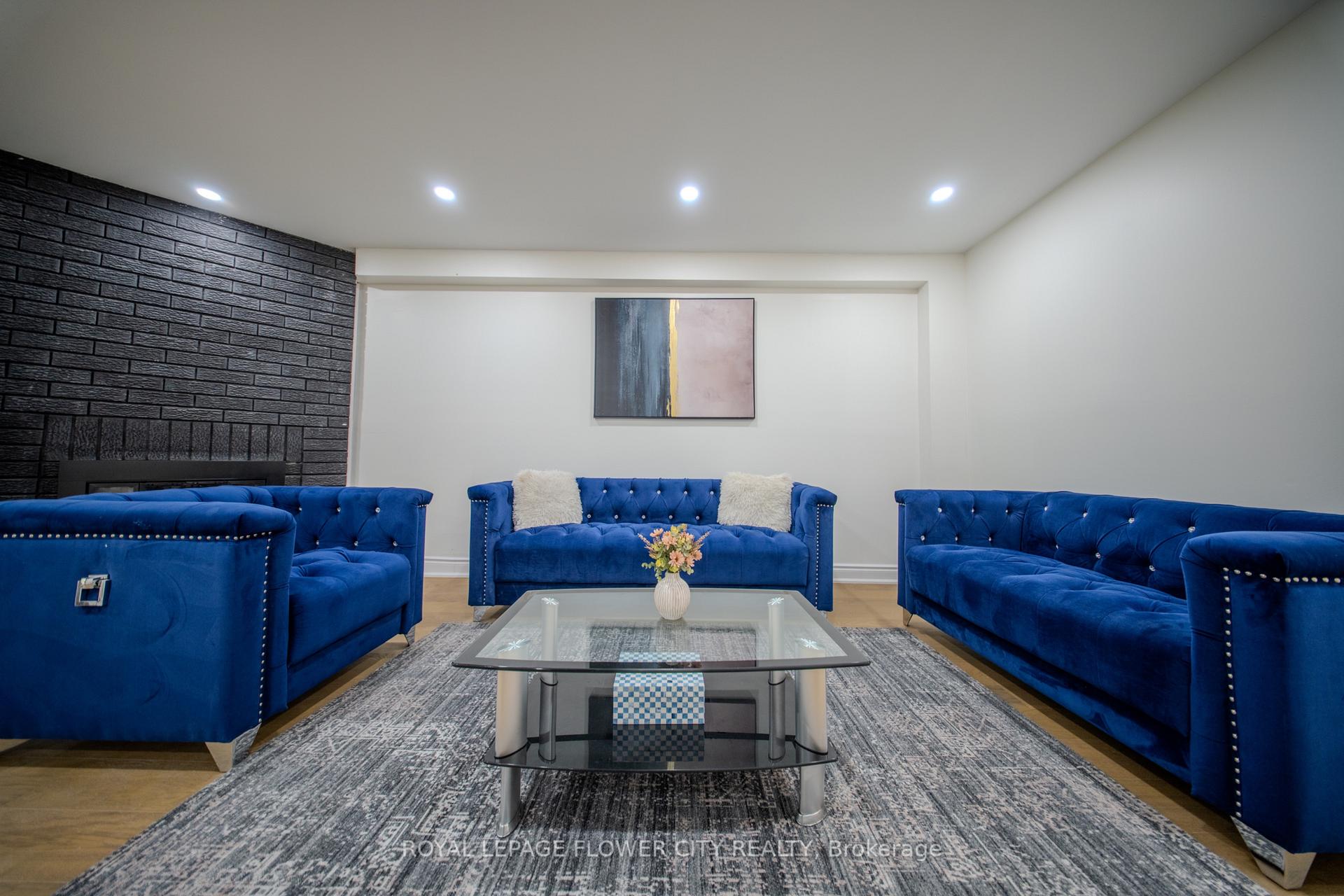 Photo 15 of 6 Crenshaw Court, Brampton, Heart Lake West — HOMEH