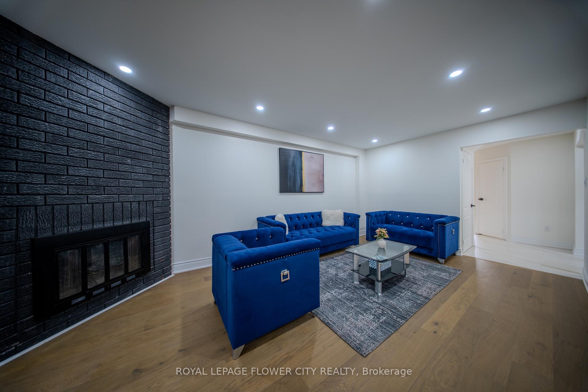 Photo 16 of 6 Crenshaw Court, Brampton, Heart Lake West — HOMEH